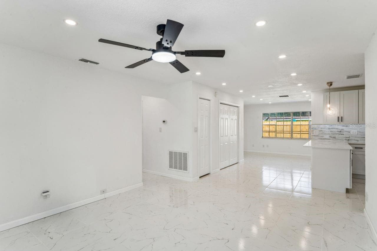 Living Room - 31043 WILLOW BANK AVE, BROOKSVILLE