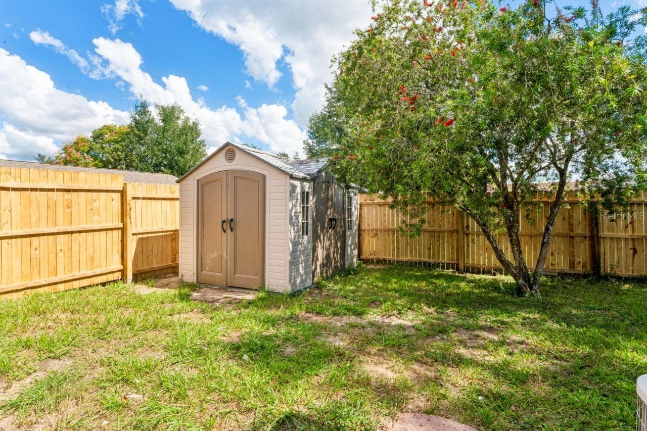 Fenced Yard - 31043 WILLOW BANK AVE, BROOKSVILLE