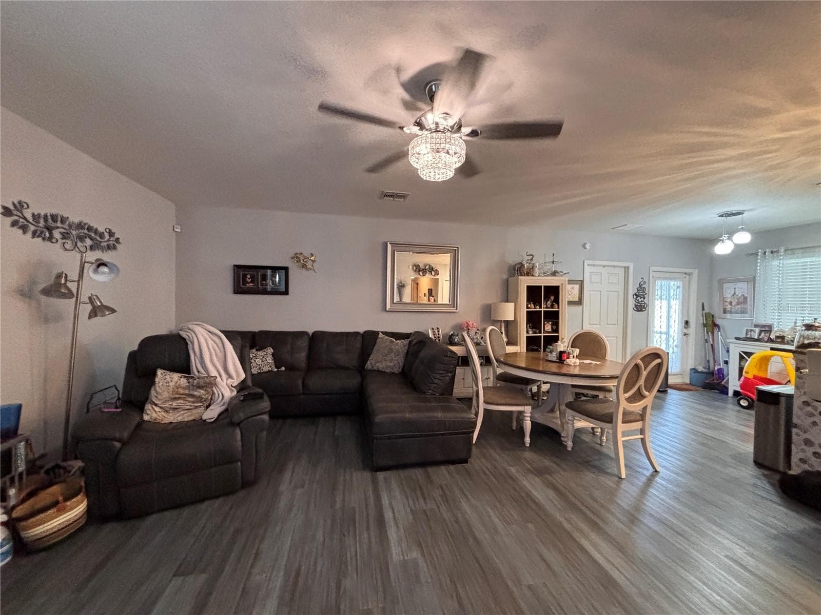 Single Family Residence at 7408 INDIGO OASIS CT, GIBSONTON, photo 2 of 15