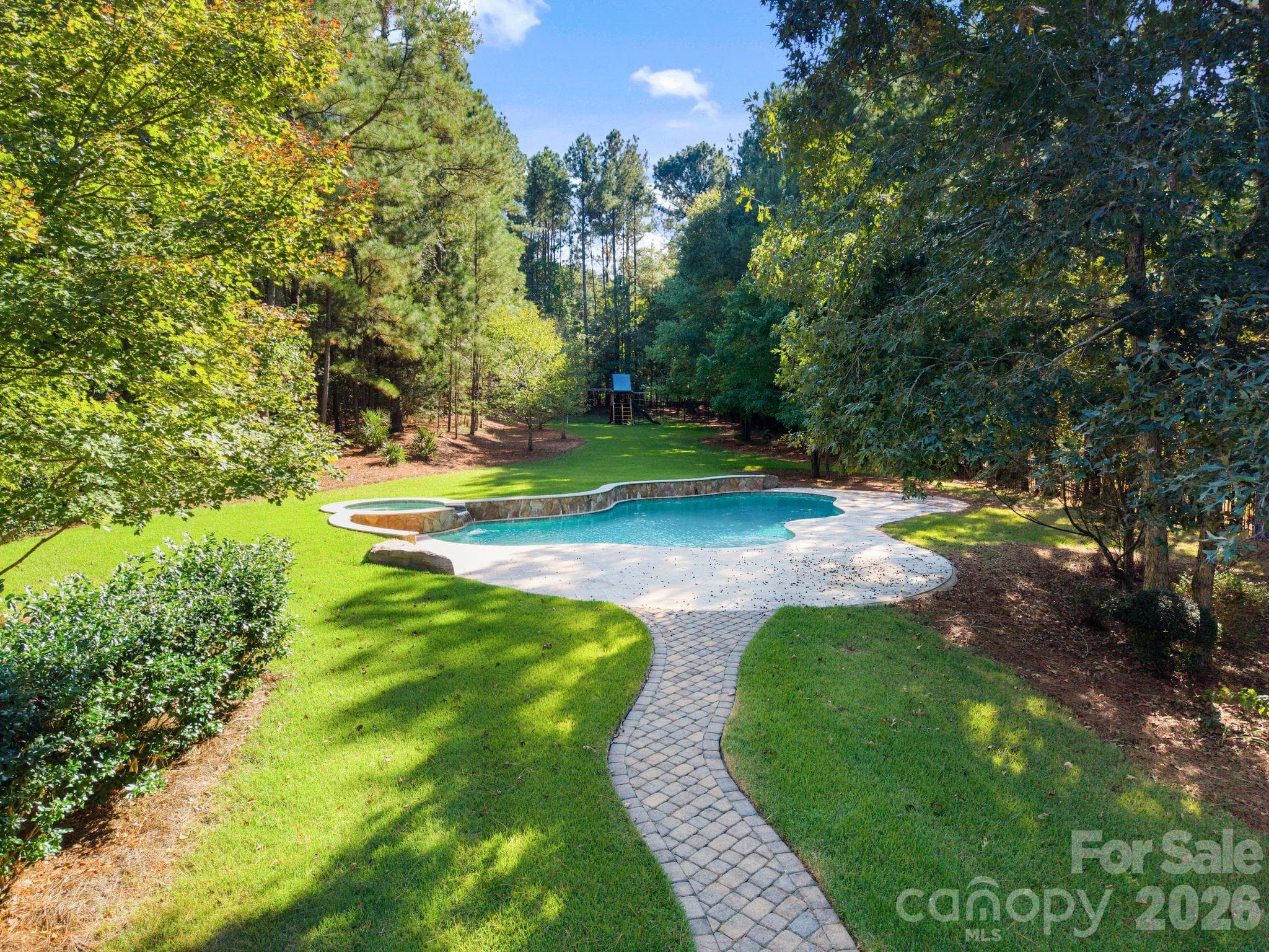 Single Family Residence at 2073 Sugar Pond Court, Fort Mill, photo 39 of 47