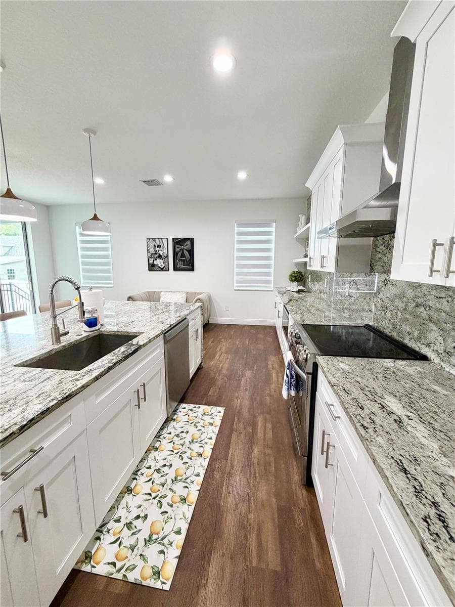 Single Family Residence at 8331 PEGGY ST, TAMPA, photo 19 of 47