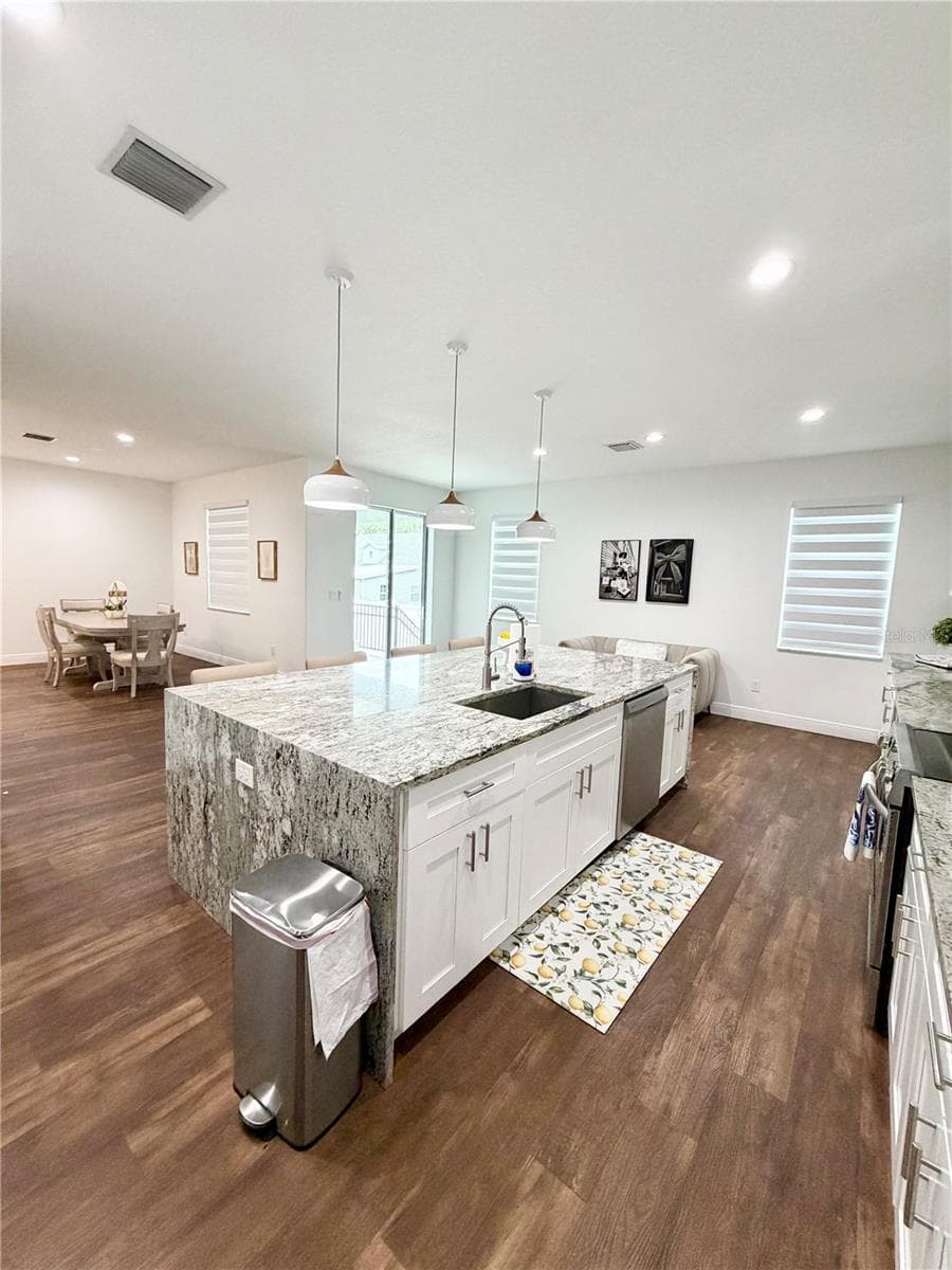 Single Family Residence at 8331 PEGGY ST, TAMPA, photo 20 of 47