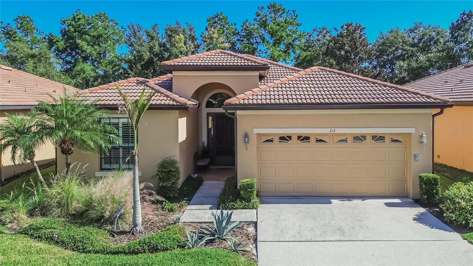 Single Family Residence at 213 SILVER FALLS DR, APOLLO BEACH, photo 6 of 95