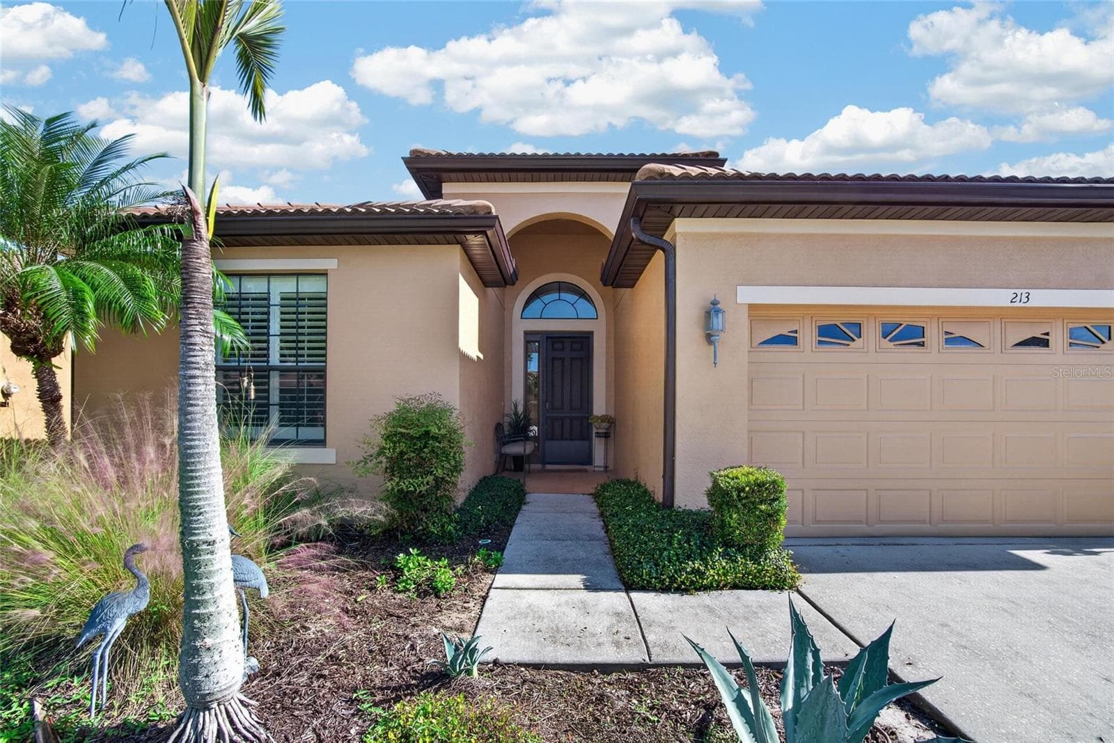 Entrance to Home - 213 SILVER FALLS DR, APOLLO BEACH