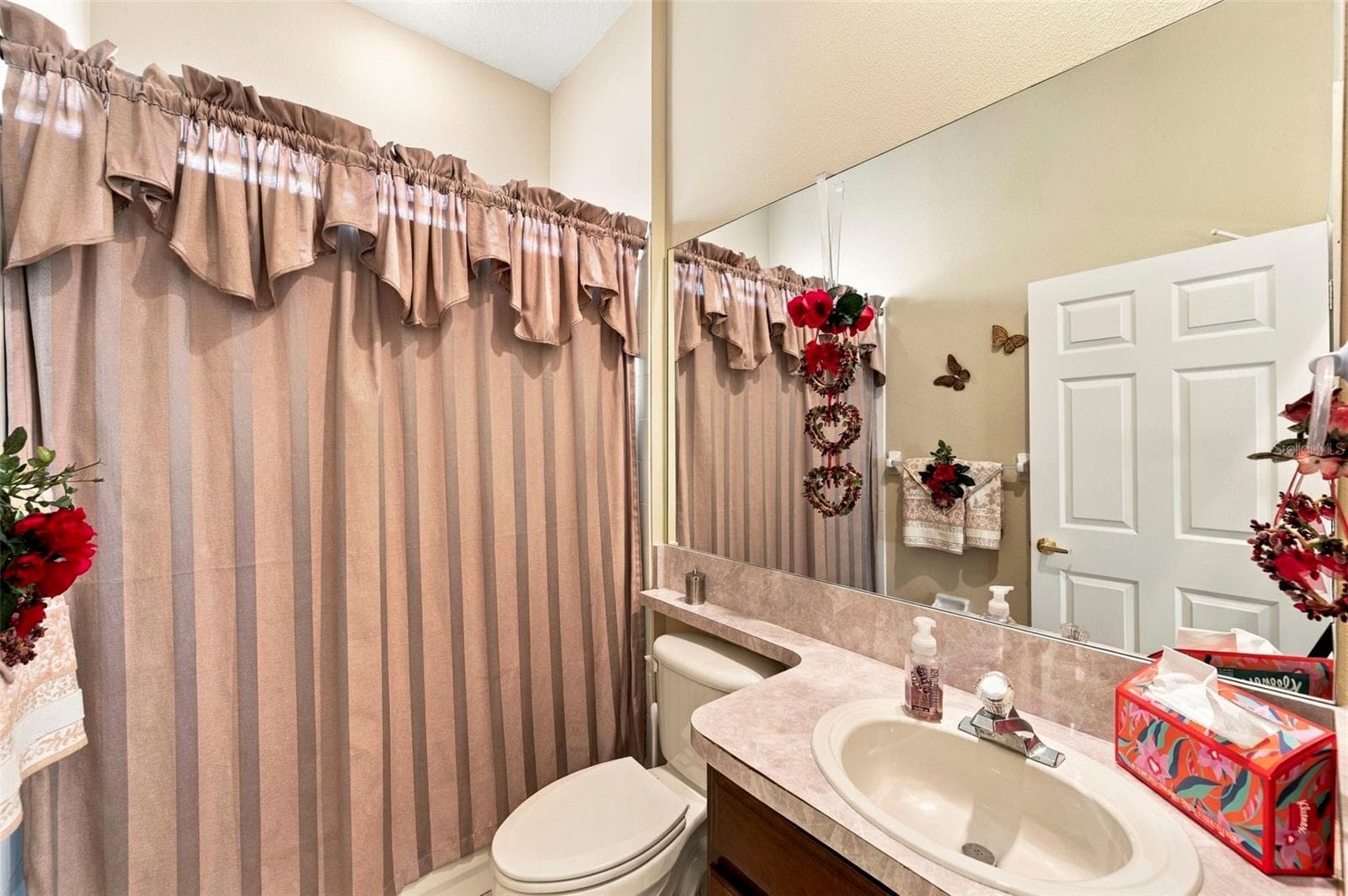 Full Bath 2 - 23442 VISTAMAR CT, LAND O LAKES
