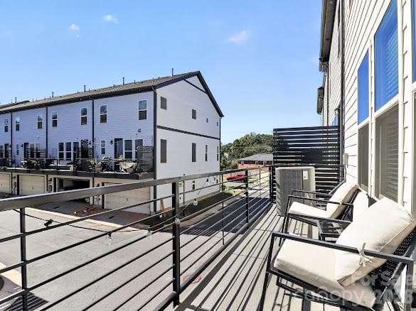 Townhouse at 5017 Nestling Spring Street, Charlotte, photo 38 of 43