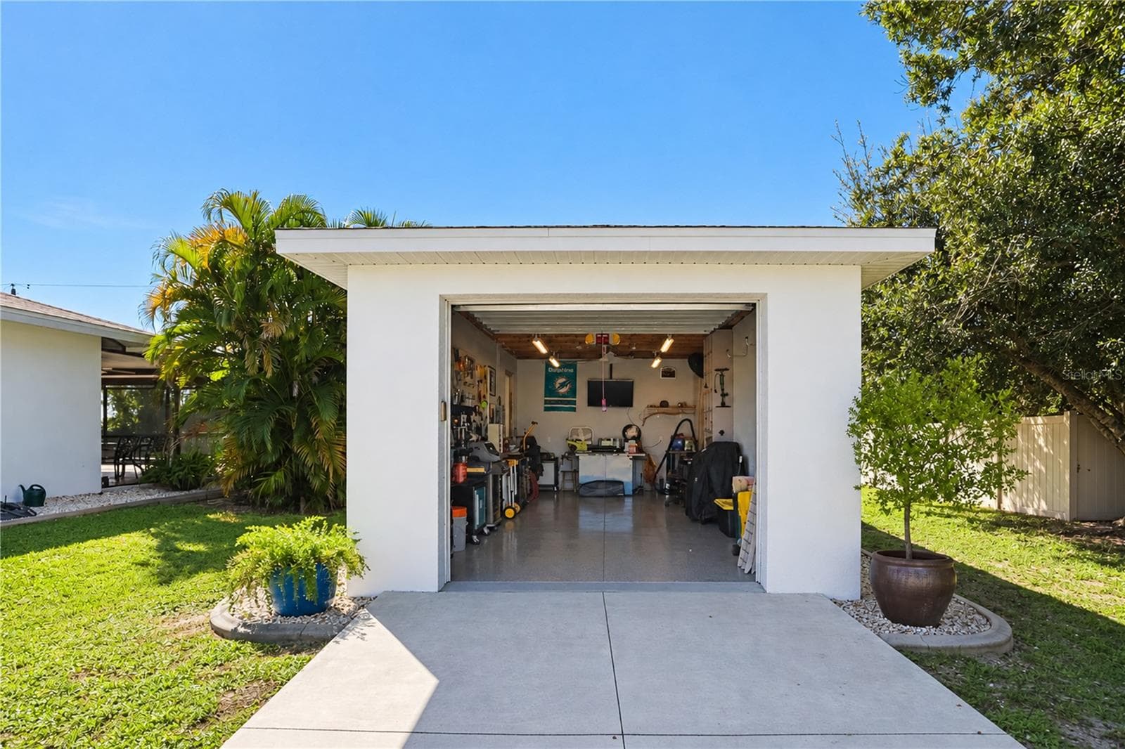Single Family Residence at 539 WOODLAND AVE NW, PORT CHARLOTTE, photo 35 of 50