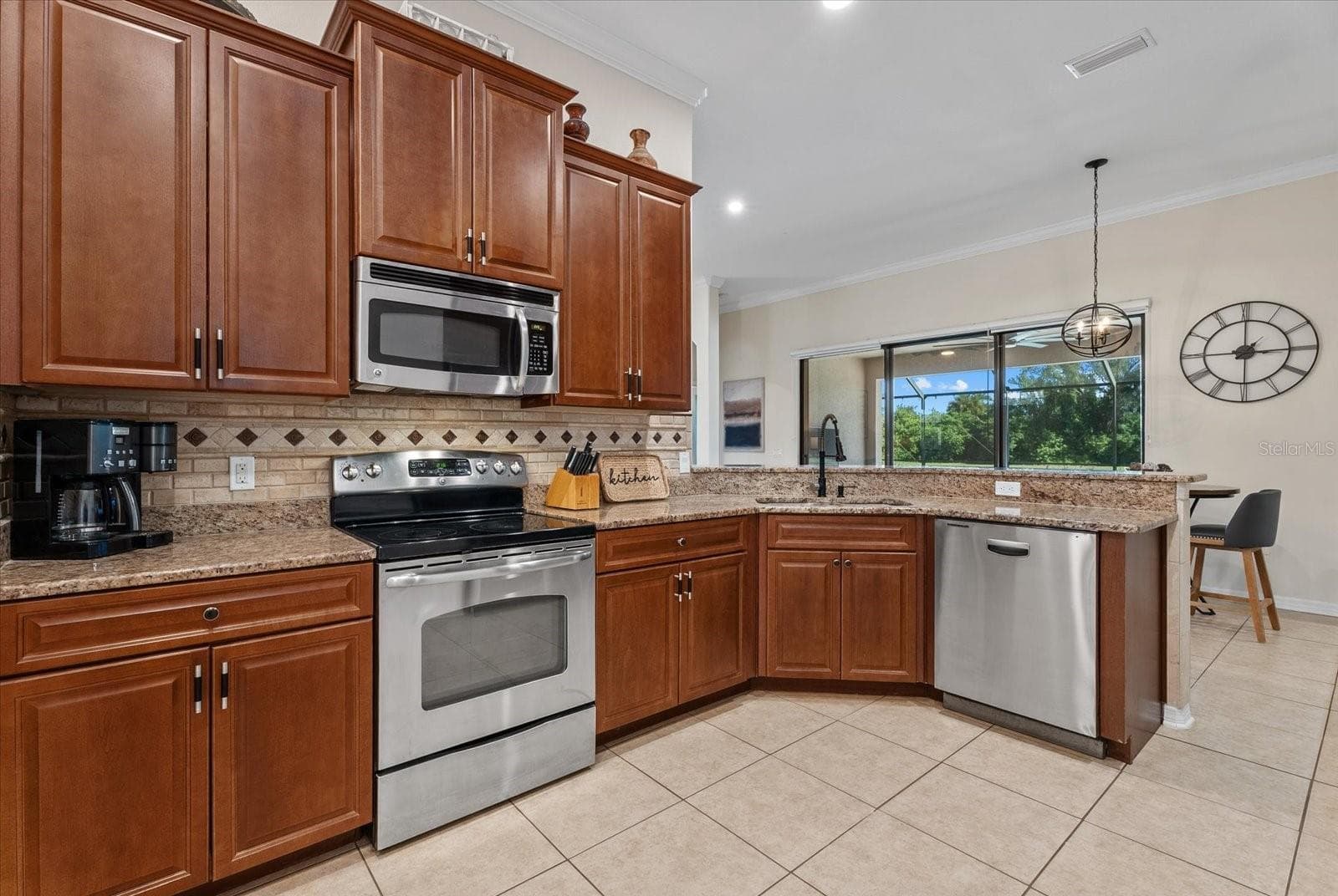 Single Family Residence at 308 STAR SHELL DR, APOLLO BEACH, photo 15 of 67