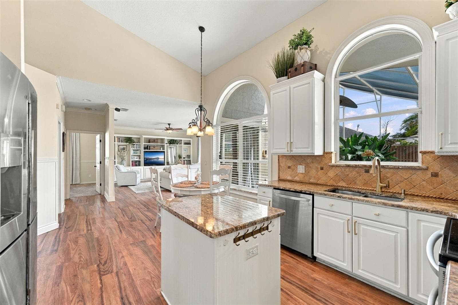 Single Family Residence at 8426 DIAMOND COVE CIR, ORLANDO, photo 32 of 71