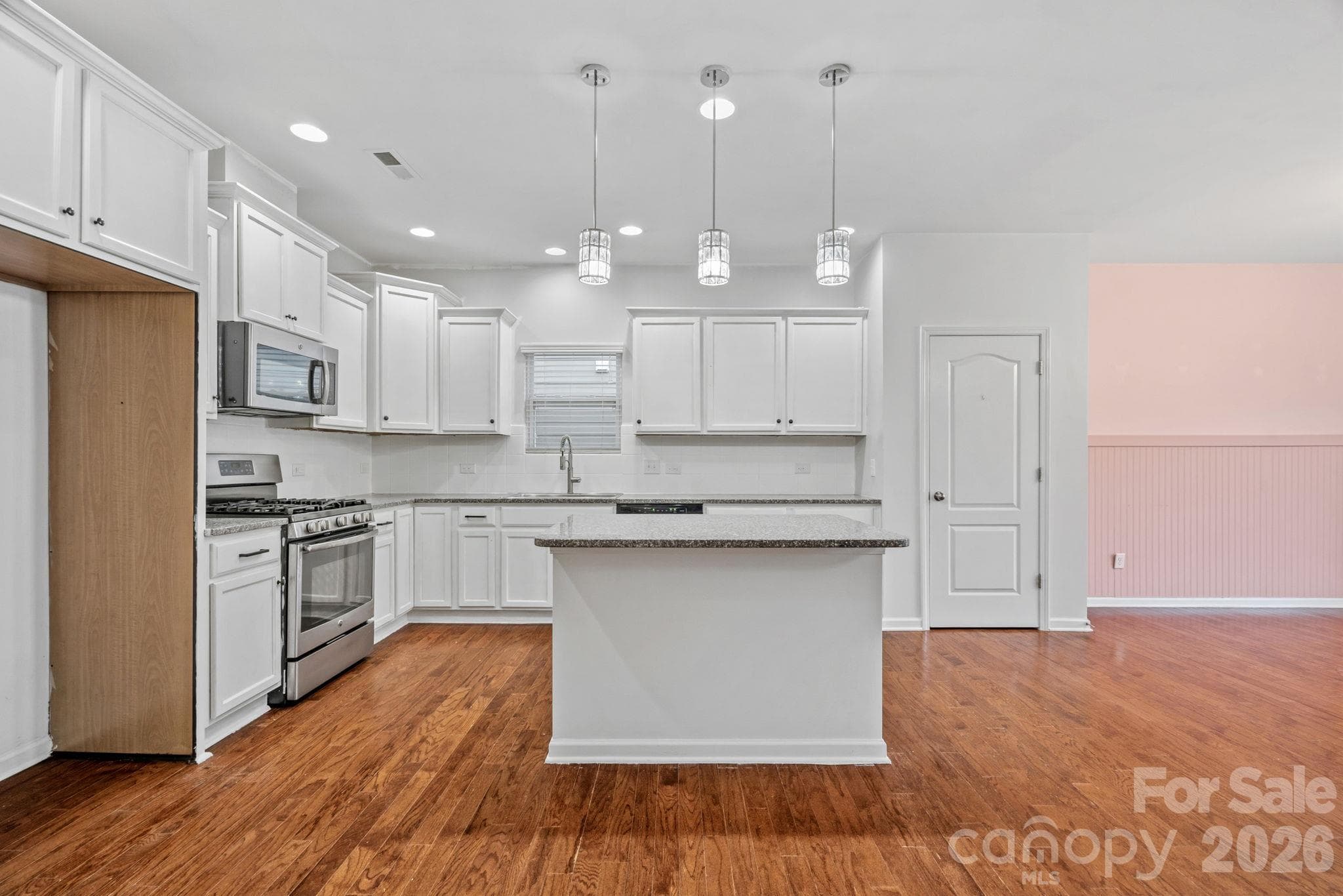 Kitchen - 1555 Spring Blossom Trail, Fort Mill