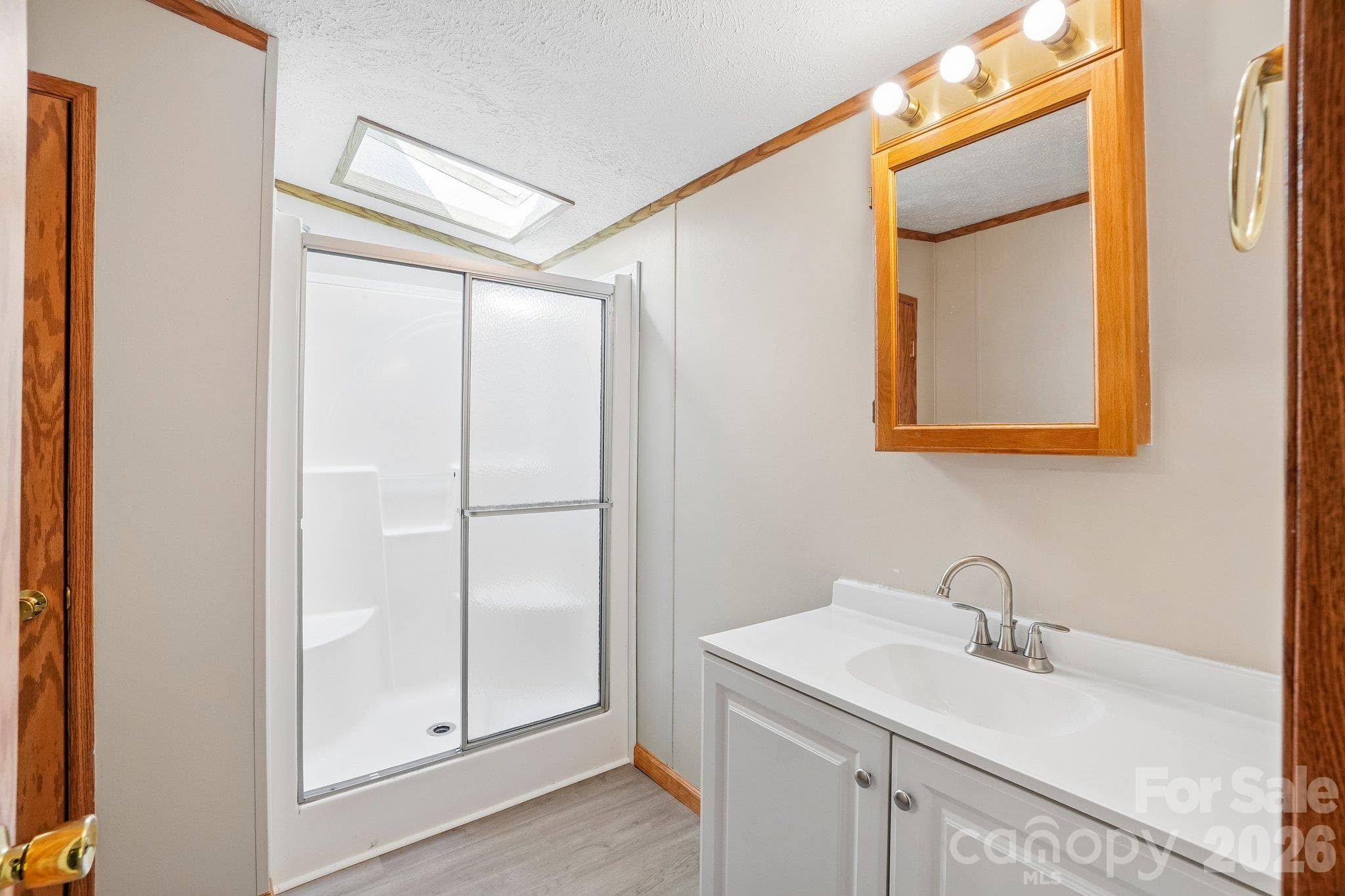 This room connects to an en suite bath. - 202 Banyan Road, Candler