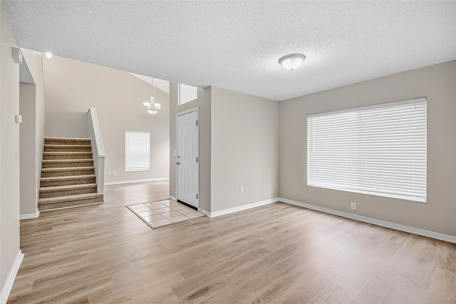 Single Family Residence at 9006 DIXIANA VILLA CIR, TAMPA, photo 31 of 109