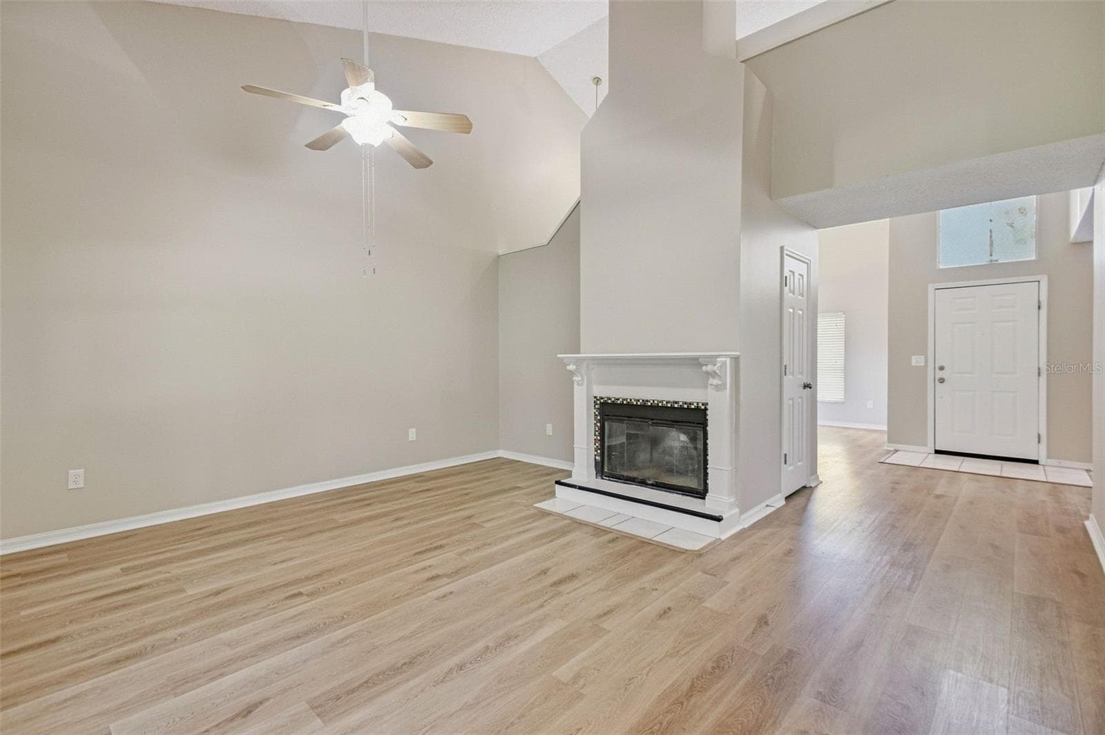 Single Family Residence at 9006 DIXIANA VILLA CIR, TAMPA, photo 37 of 109