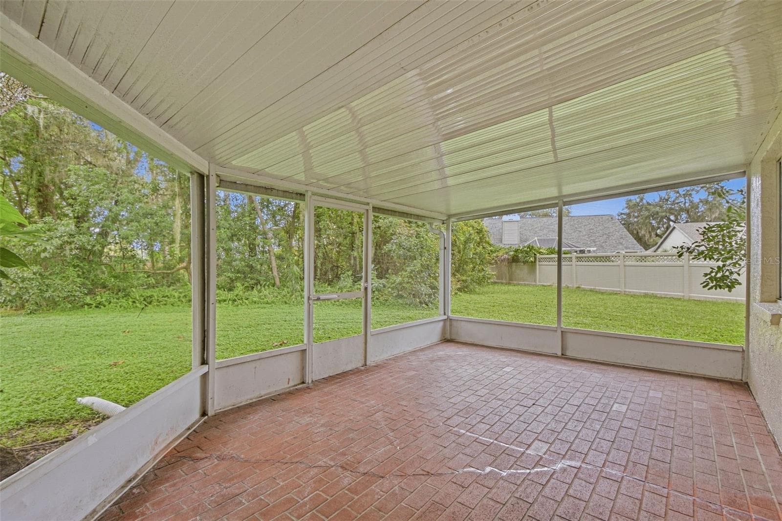 Single Family Residence at 9006 DIXIANA VILLA CIR, TAMPA, photo 94 of 109