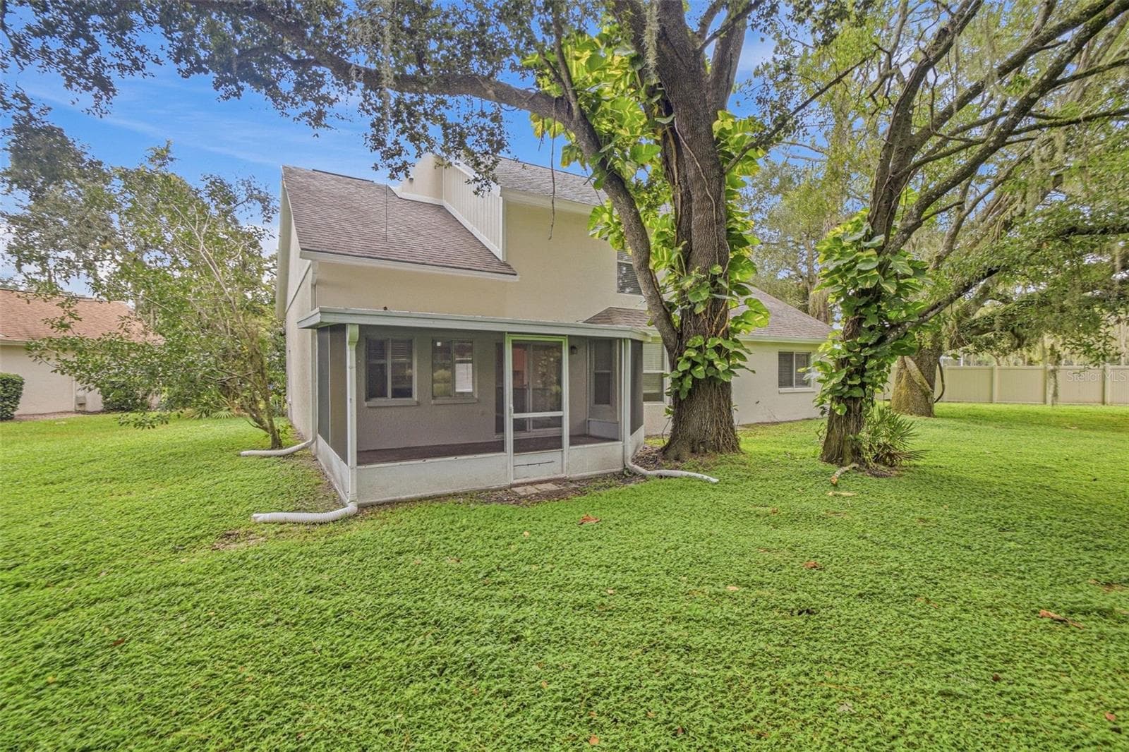 Single Family Residence at 9006 DIXIANA VILLA CIR, TAMPA, photo 98 of 109