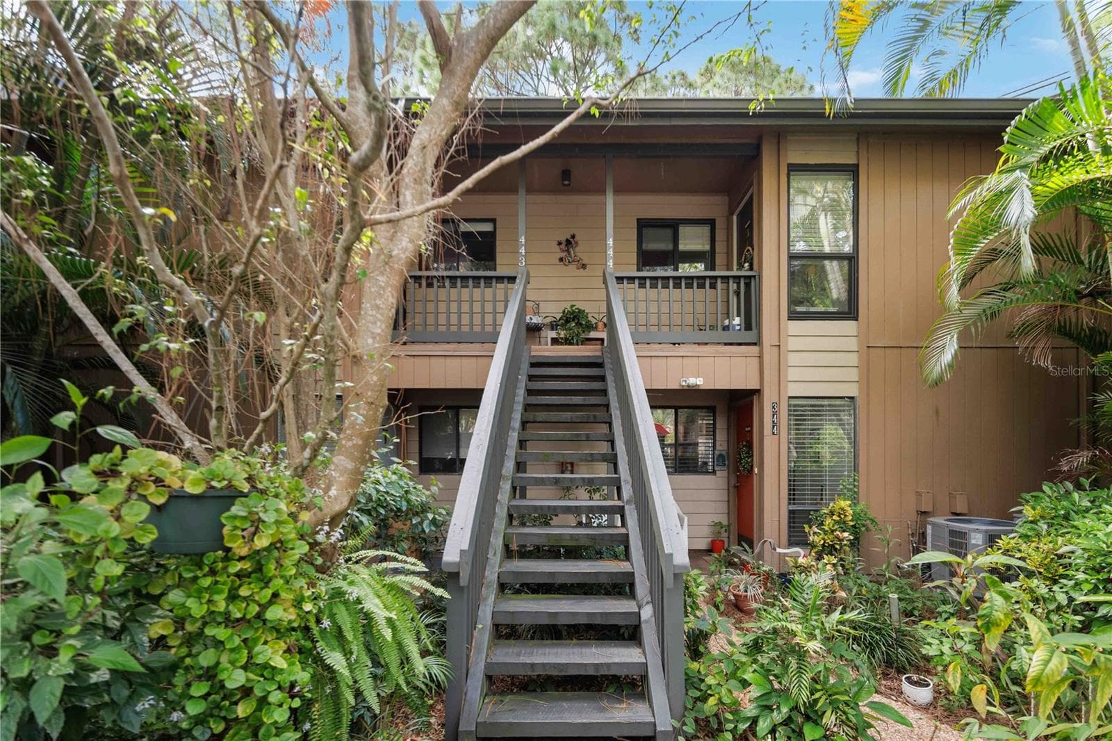 Condominium at 1711 PELICAN COVE RD #443, SARASOTA, photo 2 of 34