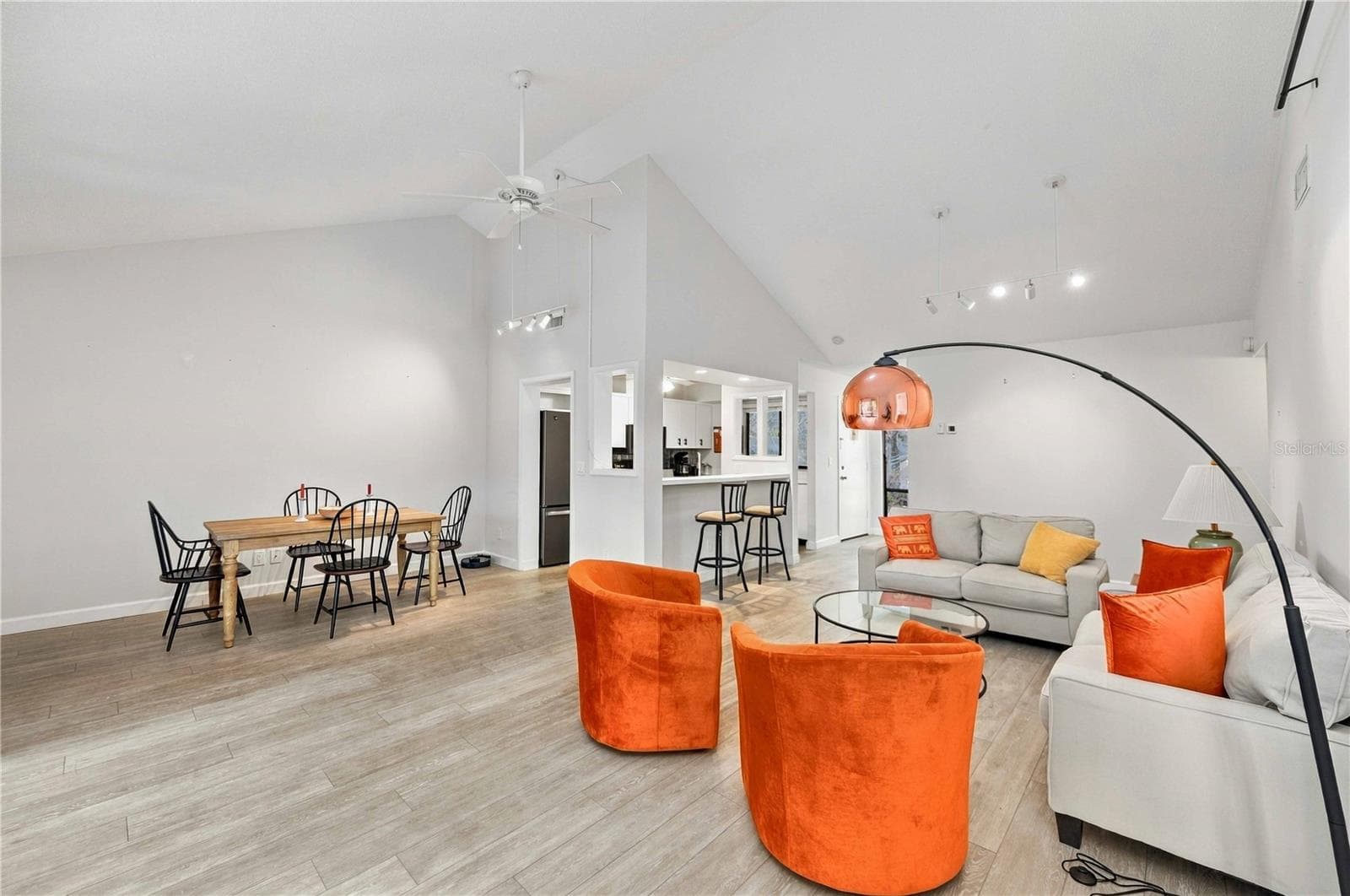 Condominium at 1711 PELICAN COVE RD #443, SARASOTA, photo 5 of 34