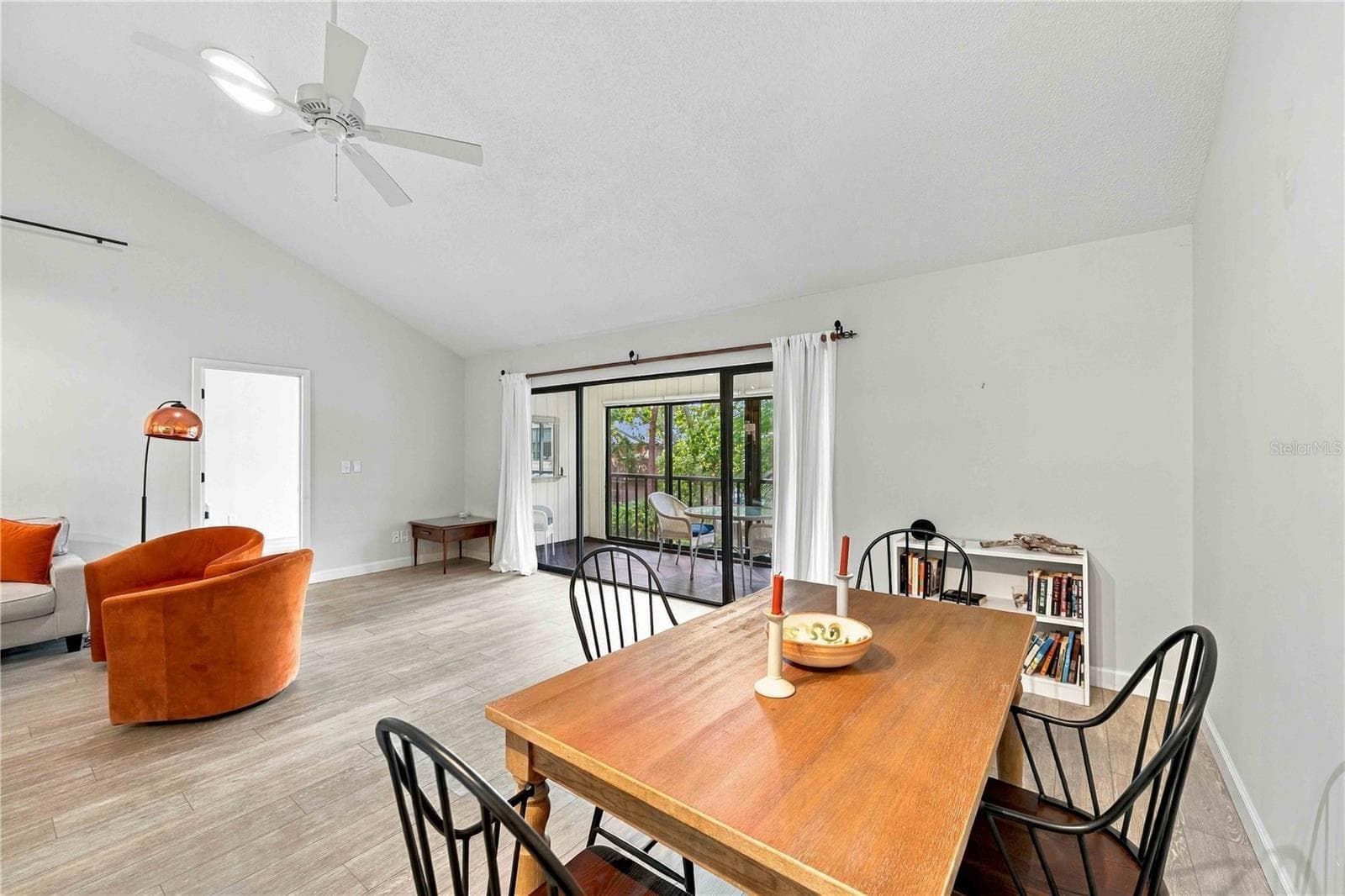 Condominium at 1711 PELICAN COVE RD #443, SARASOTA, photo 9 of 34