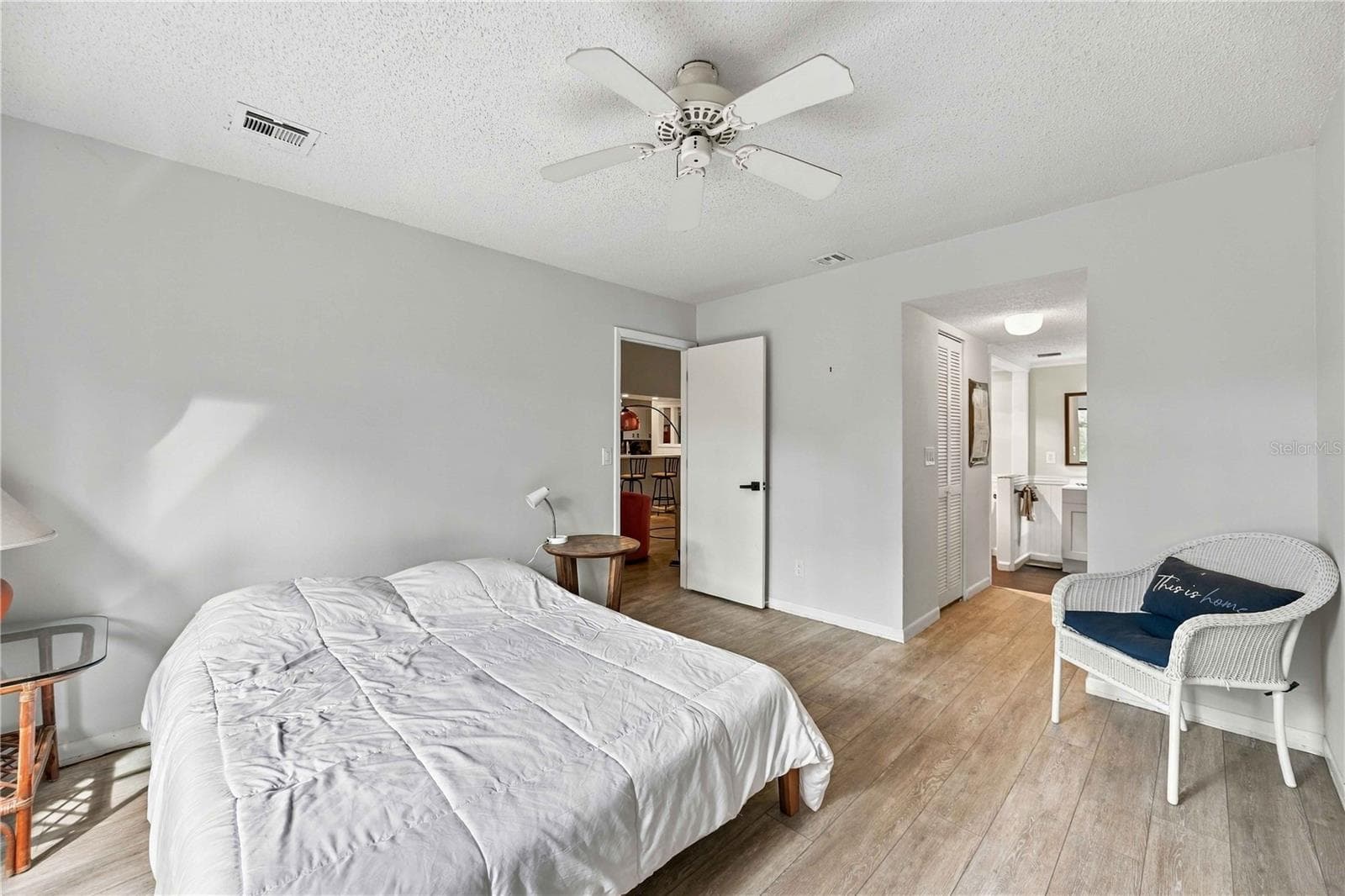 Condominium at 1711 PELICAN COVE RD #443, SARASOTA, photo 19 of 34