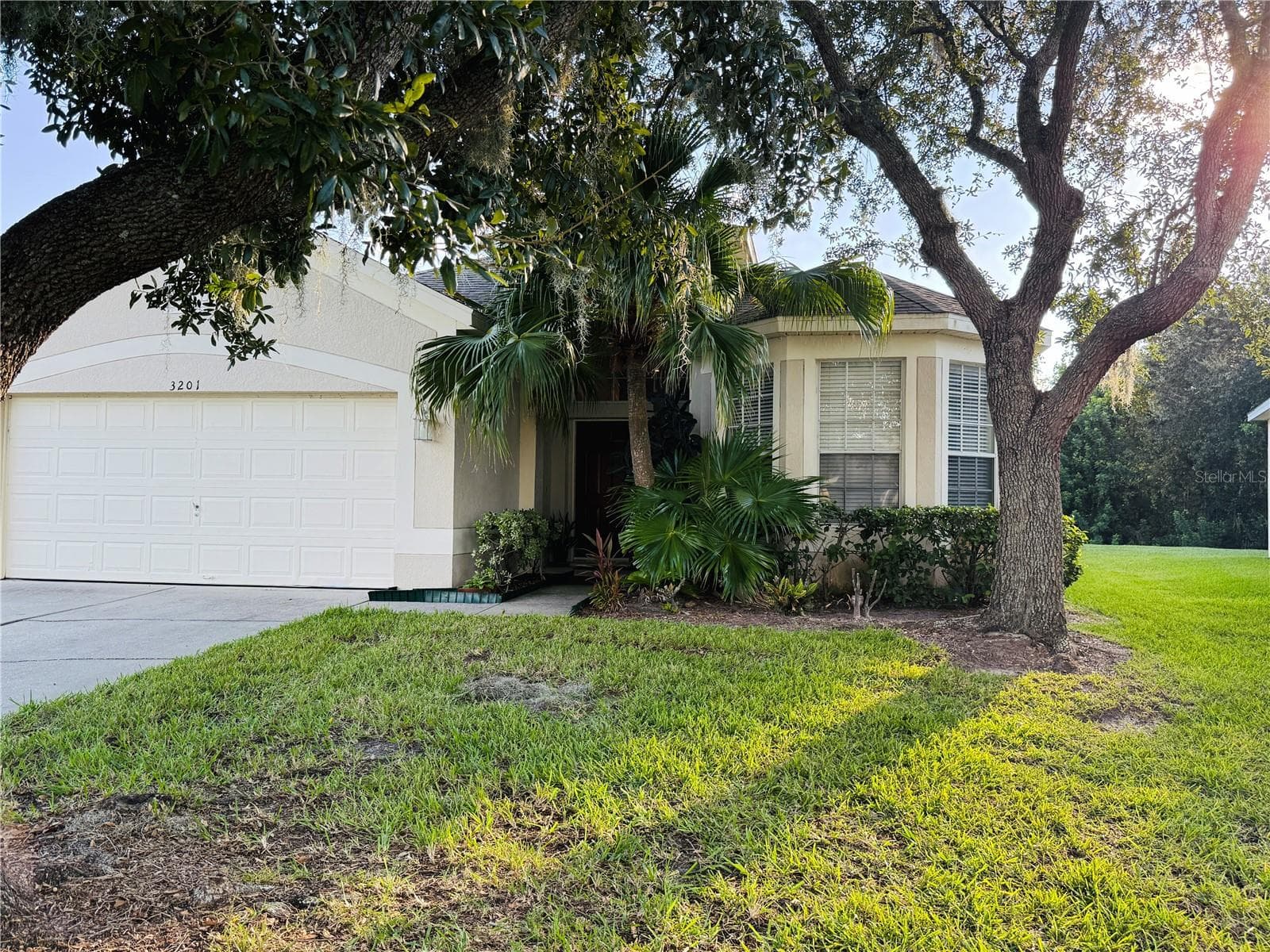 Single Family Residence at 3201 STONEHURST CIR, KISSIMMEE, photo 2 of 3