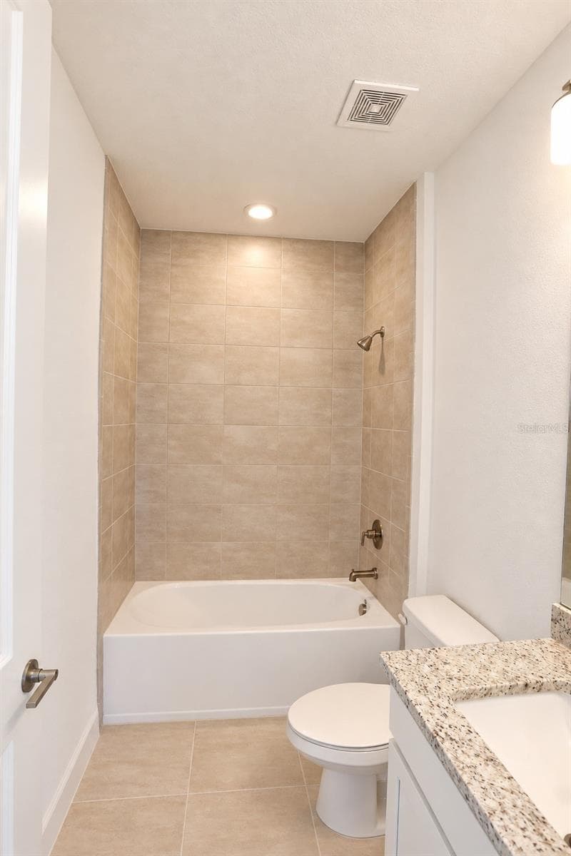 Single Family Residence at 33826 OCEAN SPRAY LN, WESLEY CHAPEL, photo 42 of 65