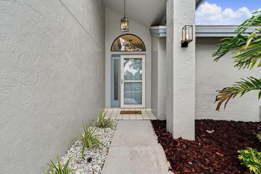 Single Family Residence at 3010 LONGBROOKE WAY, CLEARWATER, photo 3 of 33