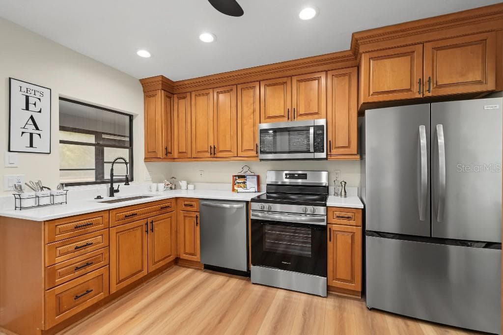 Single Family Residence at 3010 LONGBROOKE WAY, CLEARWATER, photo 9 of 33