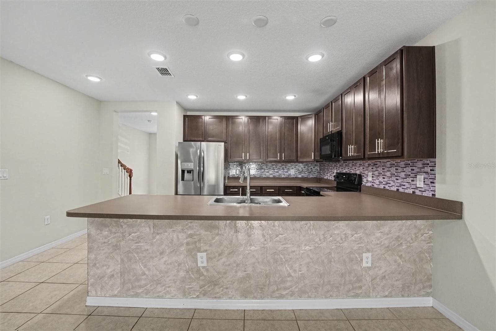 Townhouse at 4747 CORAL CASTLE DR, KISSIMMEE, photo 13 of 40