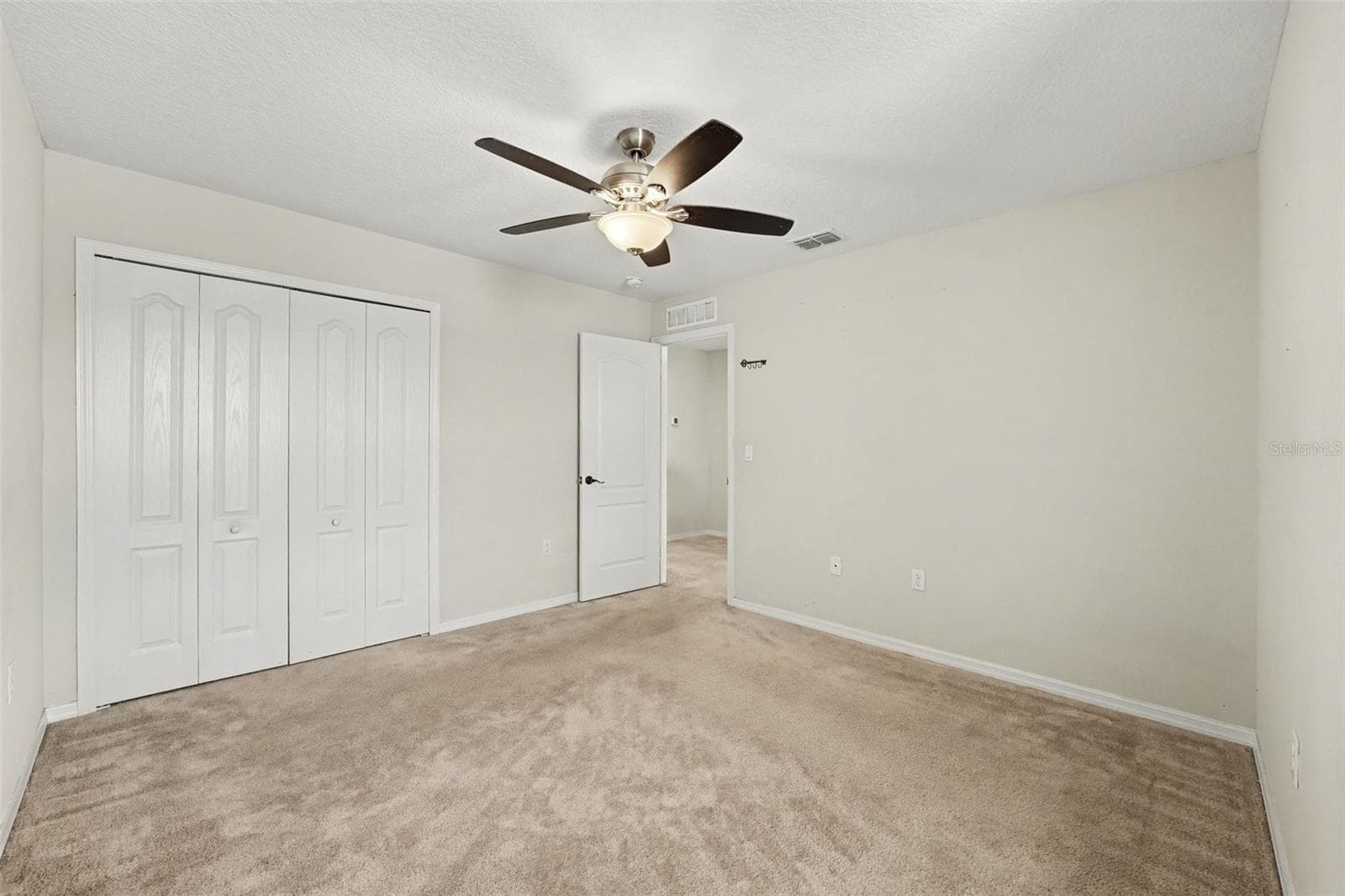 Townhouse at 4747 CORAL CASTLE DR, KISSIMMEE, photo 23 of 40