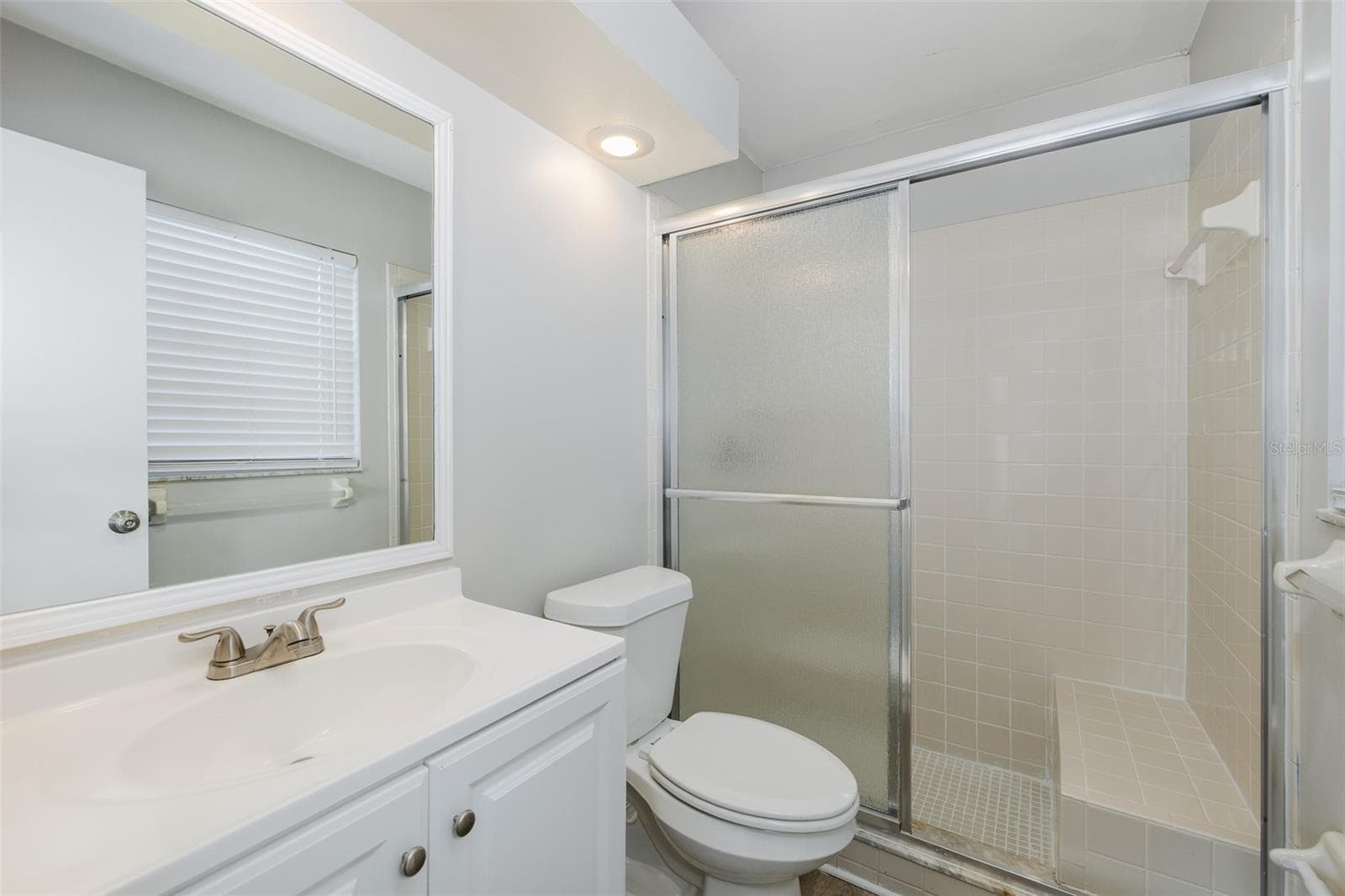 primary bathroom - 8150 TOM SAWYER DR, TAMPA