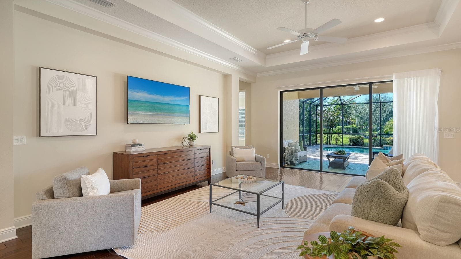 Single Family Residence at 14718 LEOPARD CREEK PL, LAKEWOOD RANCH, photo 4 of 62