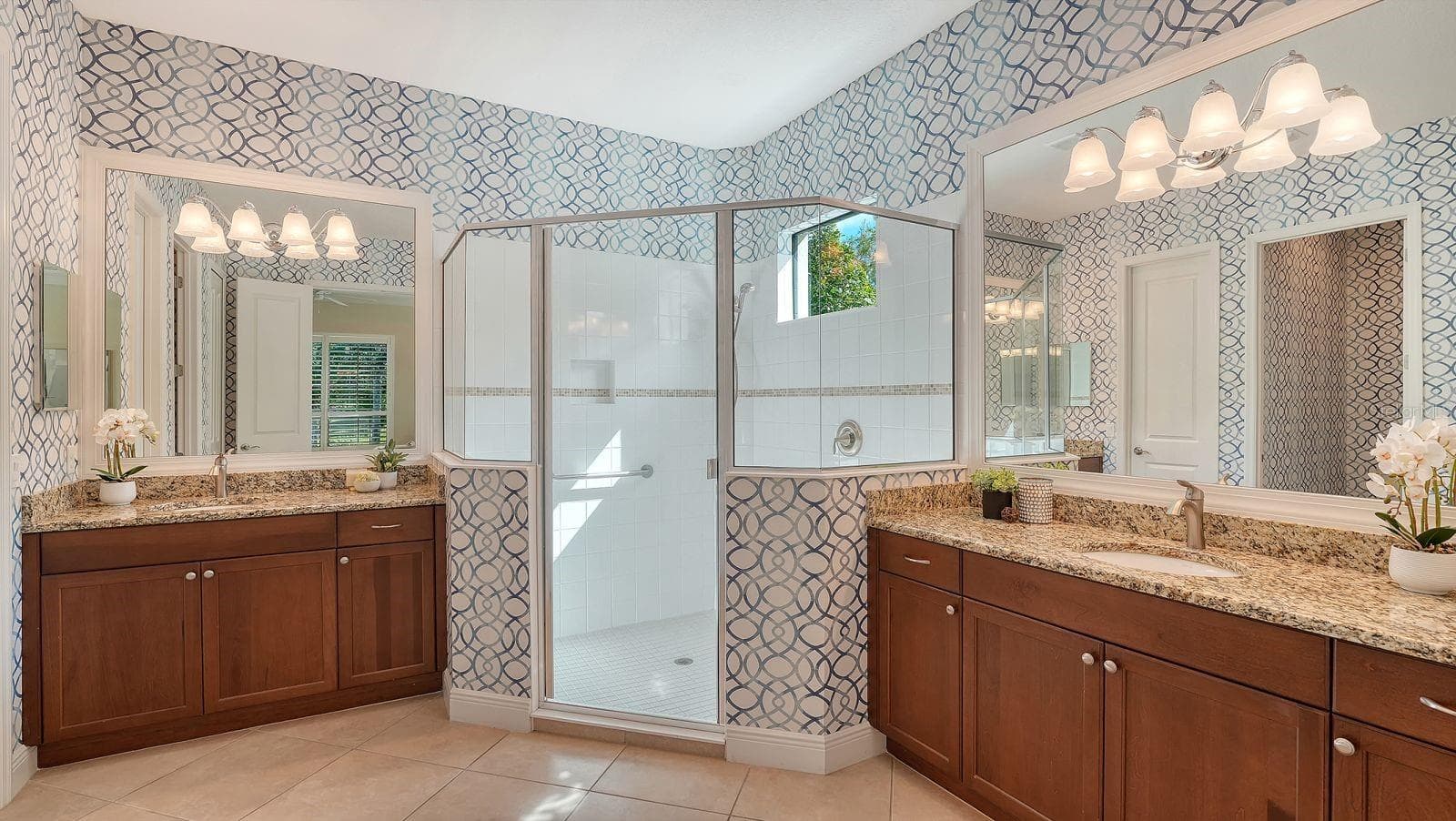 Single Family Residence at 14718 LEOPARD CREEK PL, LAKEWOOD RANCH, photo 22 of 62