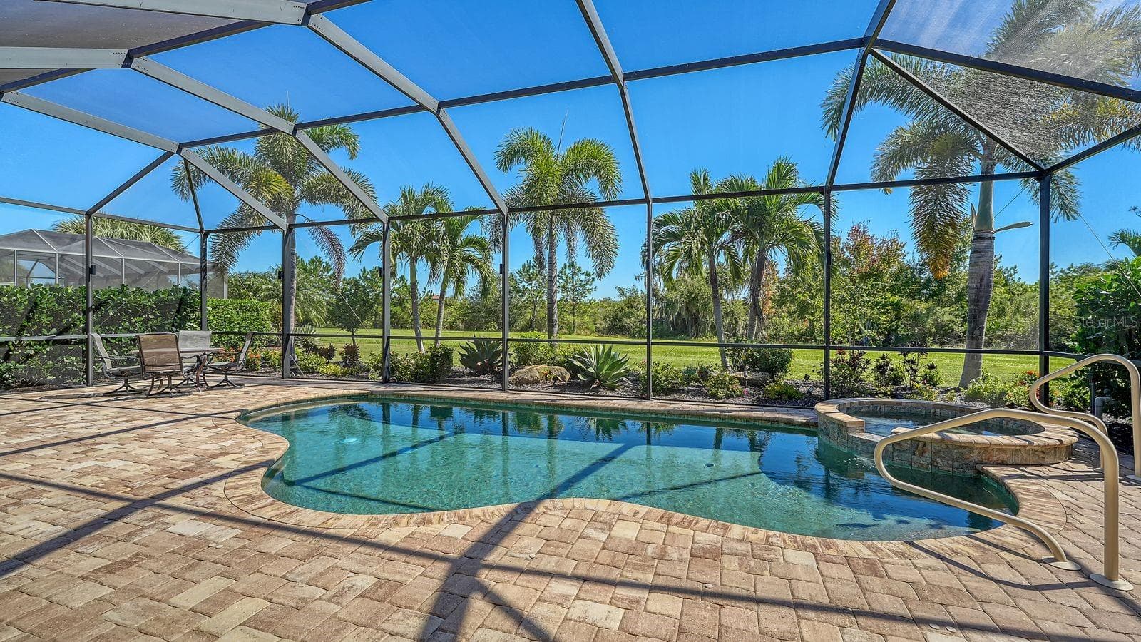 Single Family Residence at 16218 CASTLE PARK TER, LAKEWOOD RANCH, photo 36 of 73
