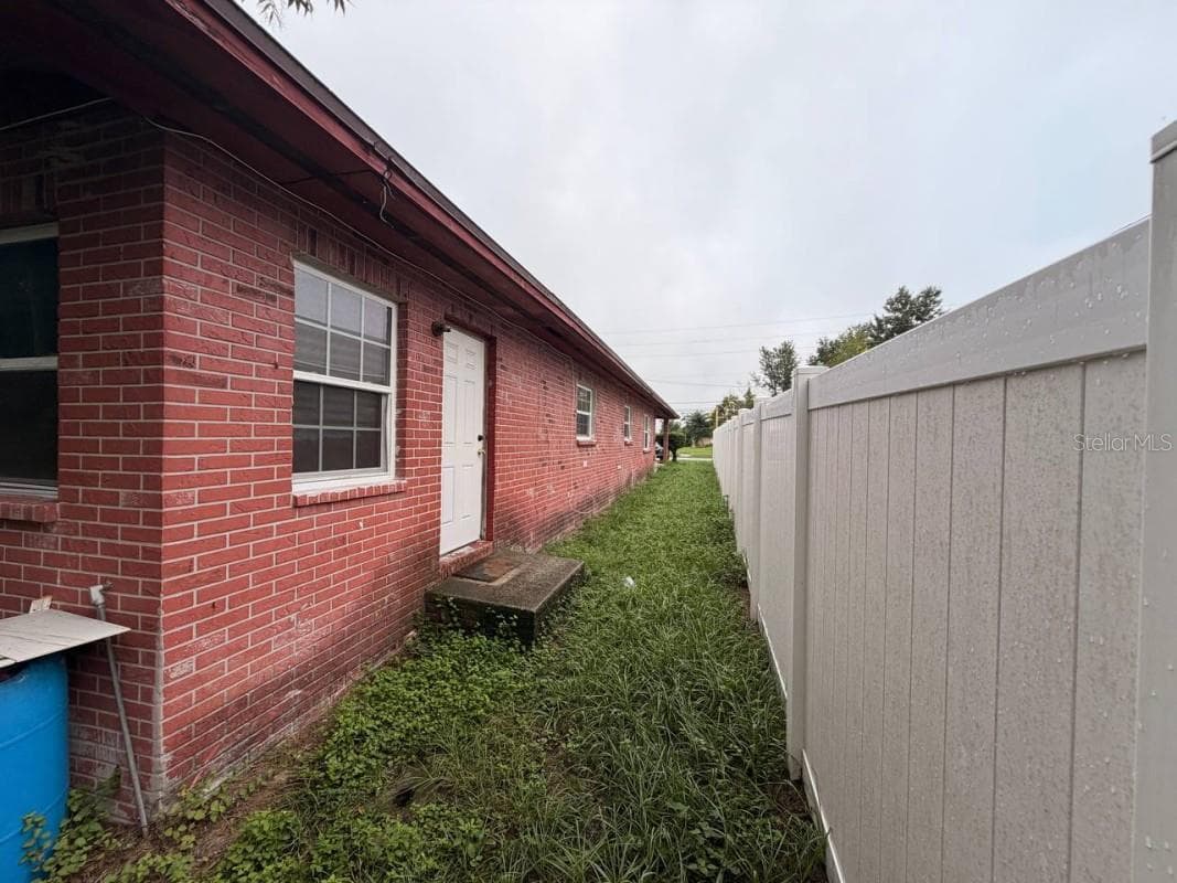 Single Family Residence at 2086 MARTIN LUTHER KING JR BLVD, BARTOW, photo 37 of 43
