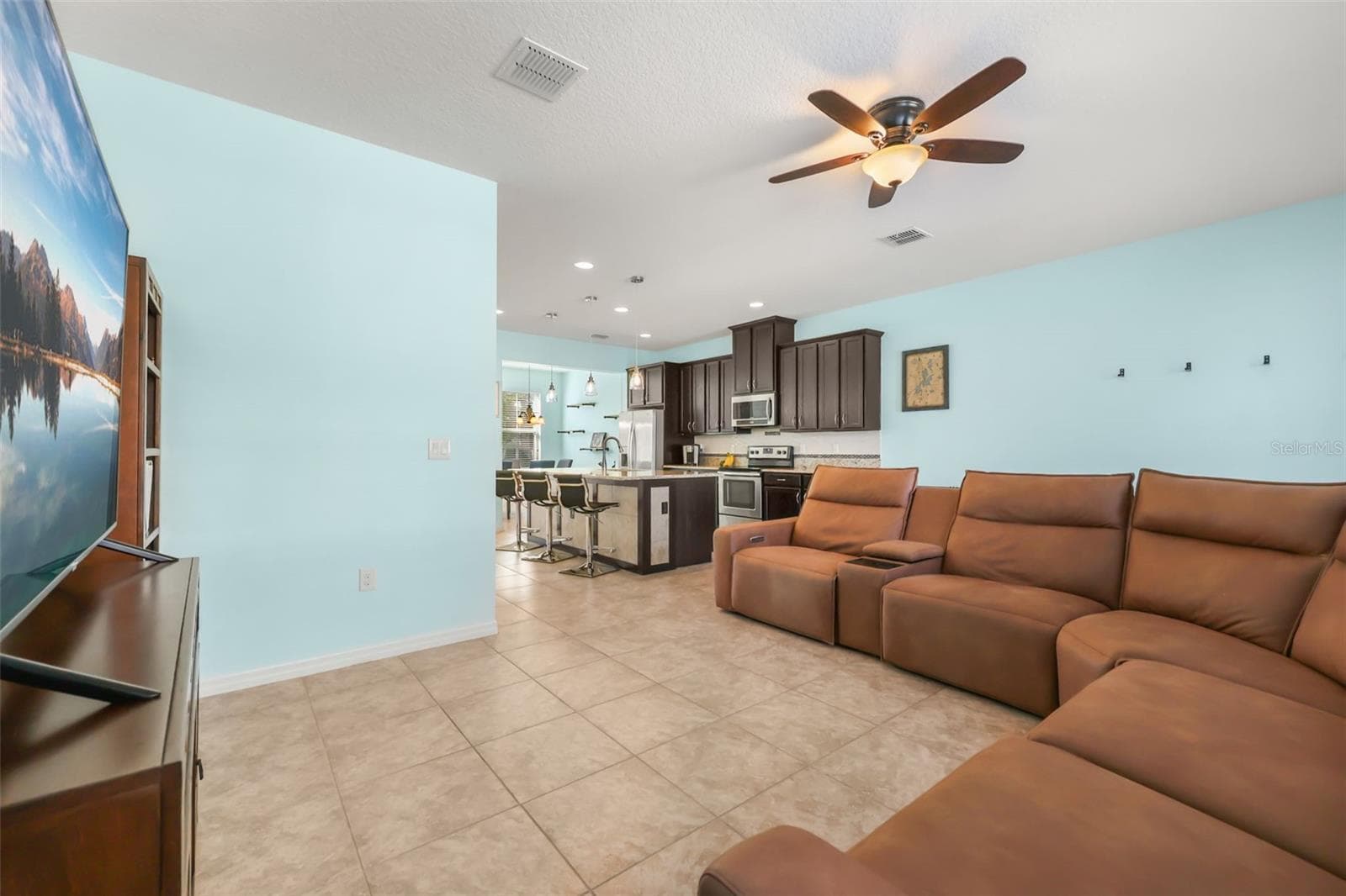 Townhouse at 8163 RED STOPPER LN, WINTER GARDEN, photo 5 of 37