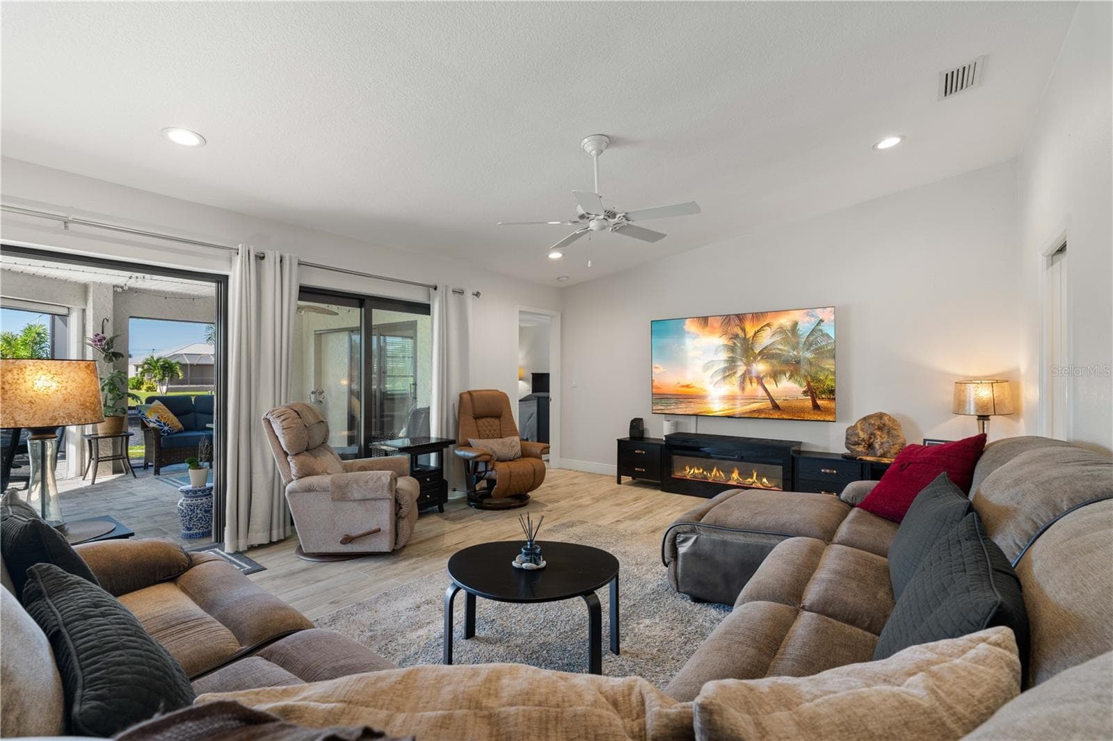 Single Family Residence at 341 DELIDO CT, PUNTA GORDA, photo 3 of 70