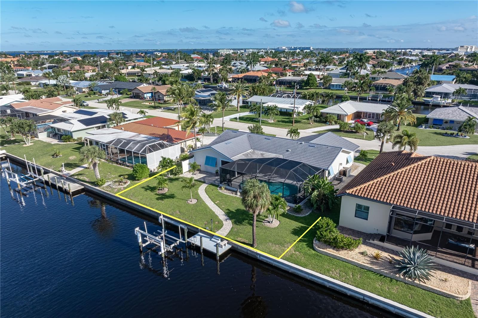Single Family Residence at 341 DELIDO CT, PUNTA GORDA, photo 12 of 70
