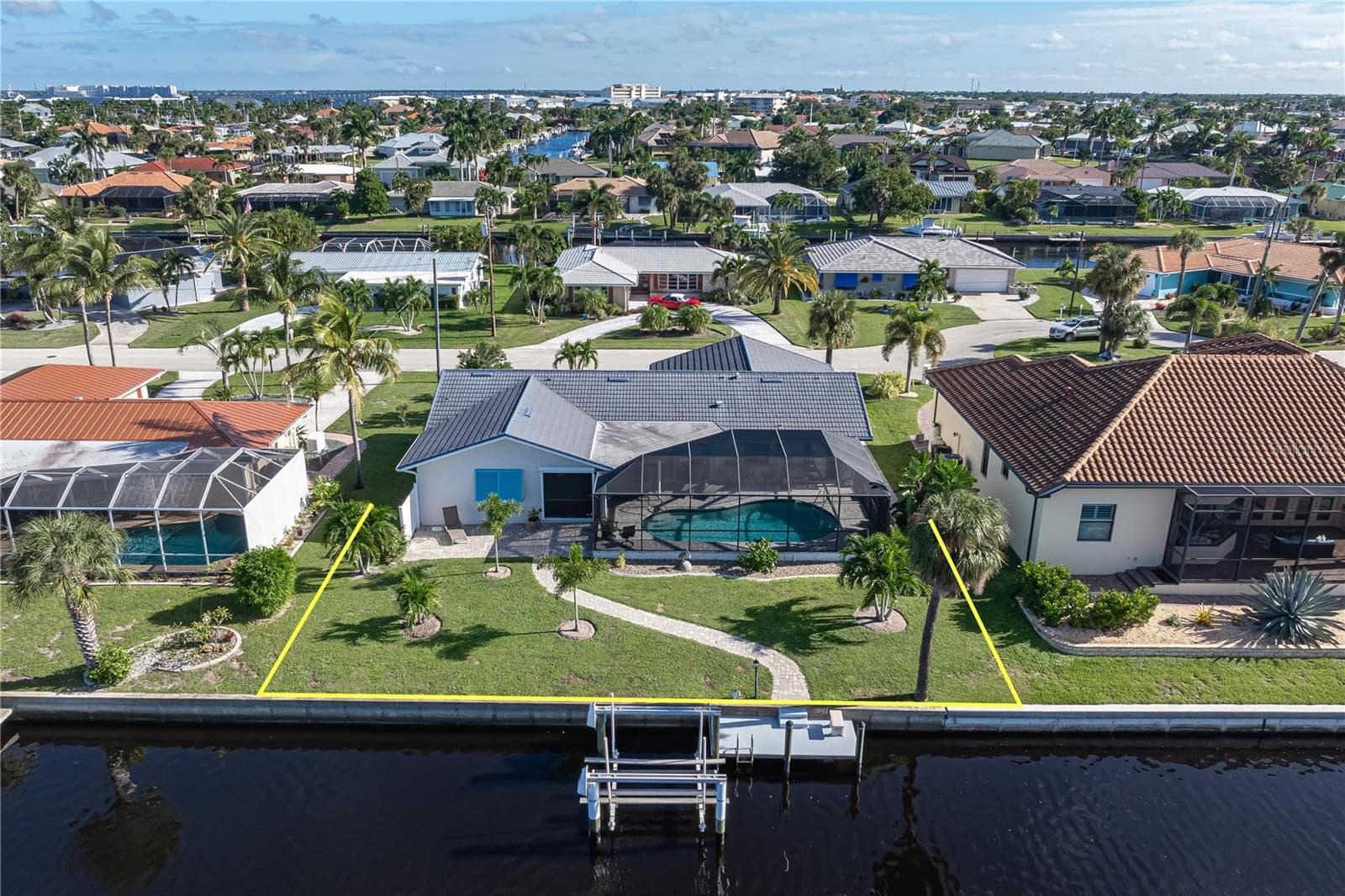 Single Family Residence at 341 DELIDO CT, PUNTA GORDA, photo 14 of 70