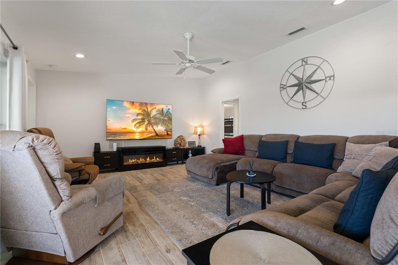 Single Family Residence at 341 DELIDO CT, PUNTA GORDA, photo 22 of 70