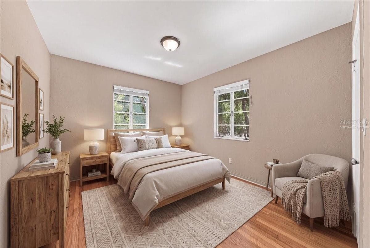 Virtually Staged - 240 23RD AVE S, ST PETERSBURG