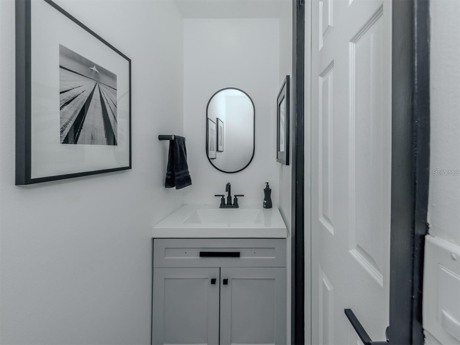 Condominium at 3208 RAMBLEWOOD DR N, SARASOTA, photo 17 of 66