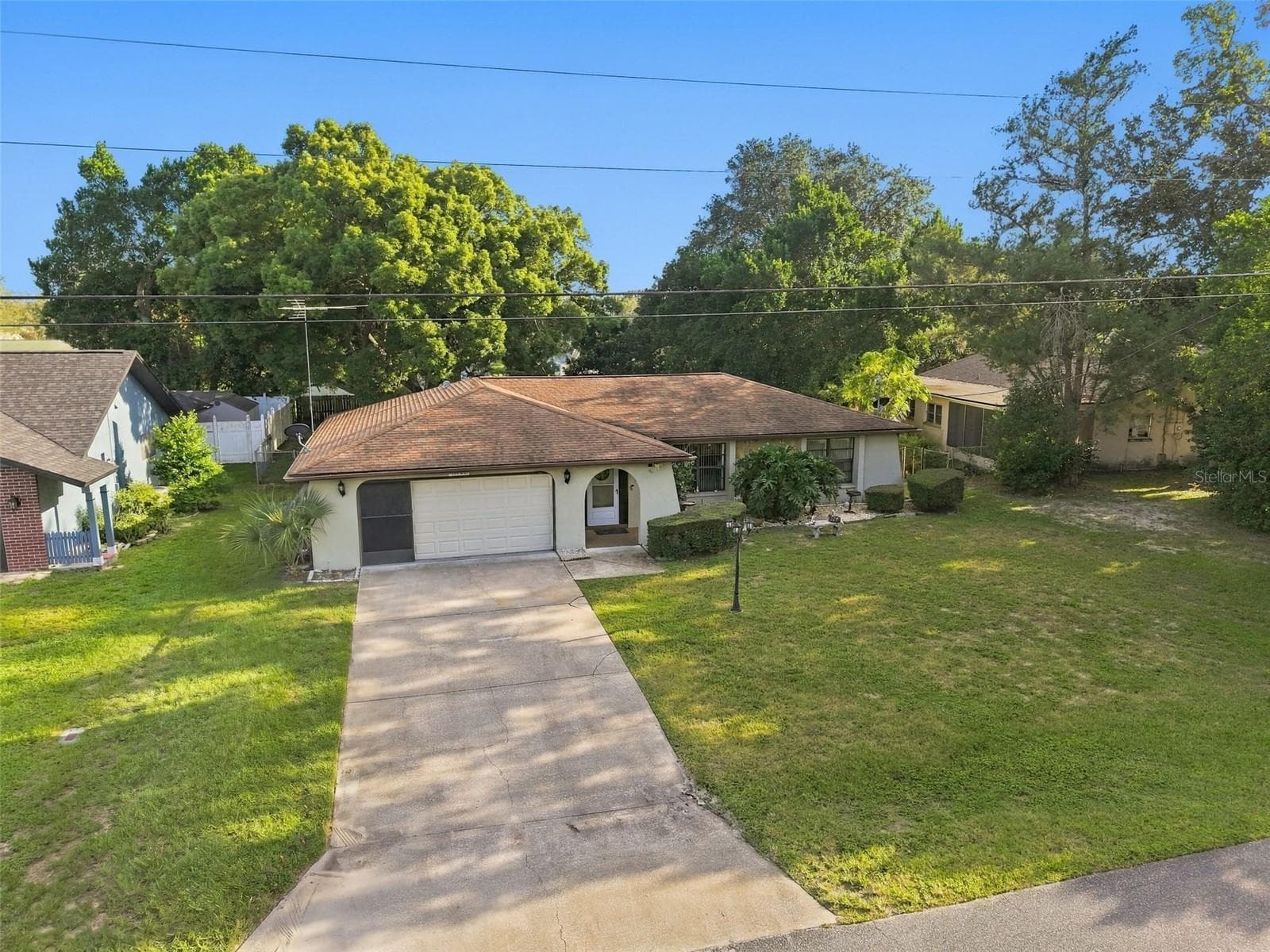 Single Family Residence at 11122 MADERIA ST, SPRING HILL, photo 27 of 38