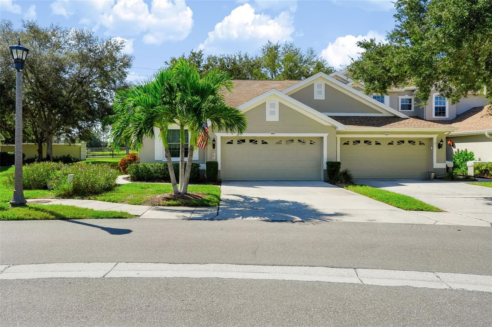 Townhouse at 666 SPRING LAKE CIR, TARPON SPRINGS, photo 2 of 51