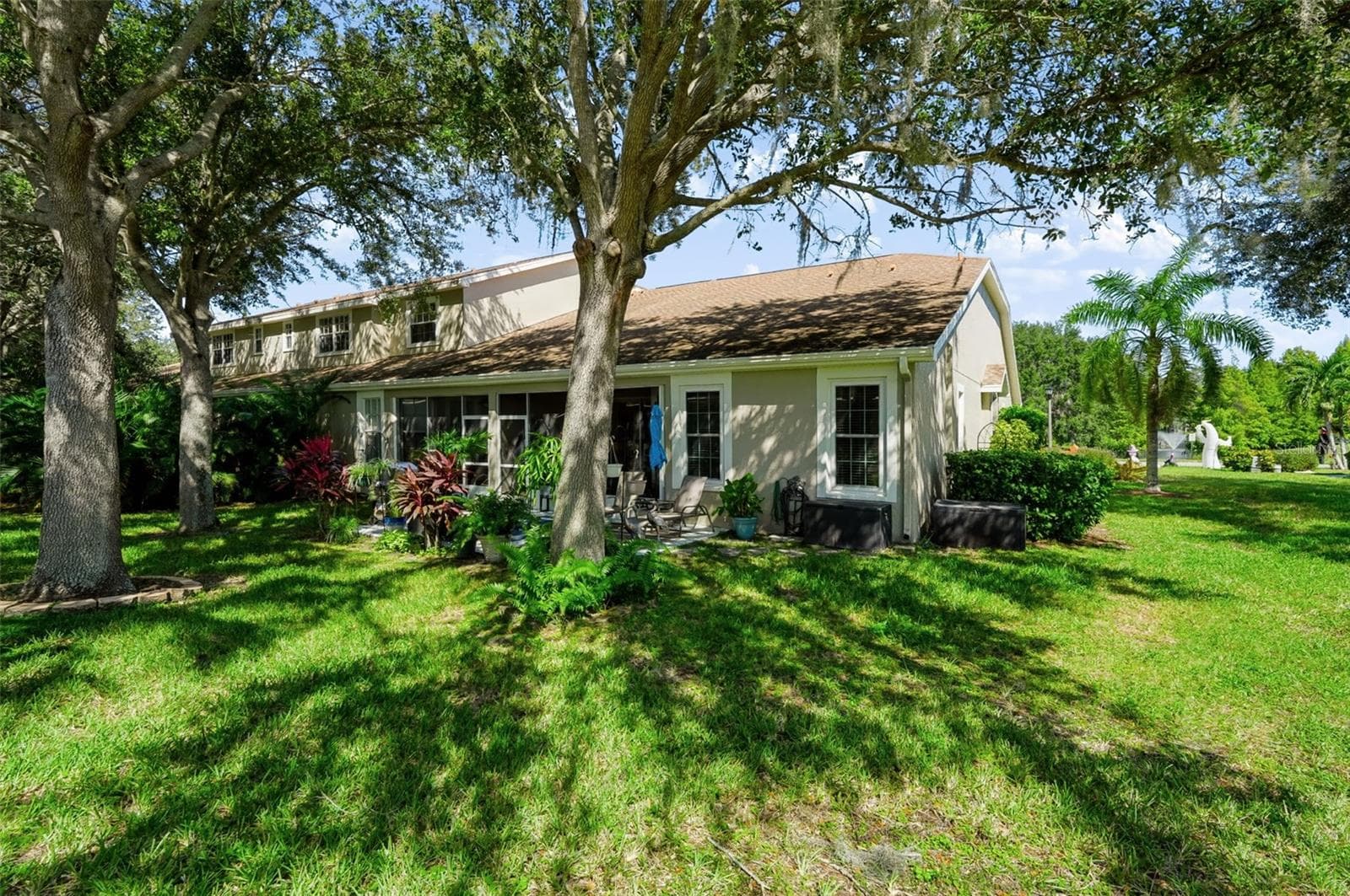 Townhouse at 666 SPRING LAKE CIR, TARPON SPRINGS, photo 40 of 51