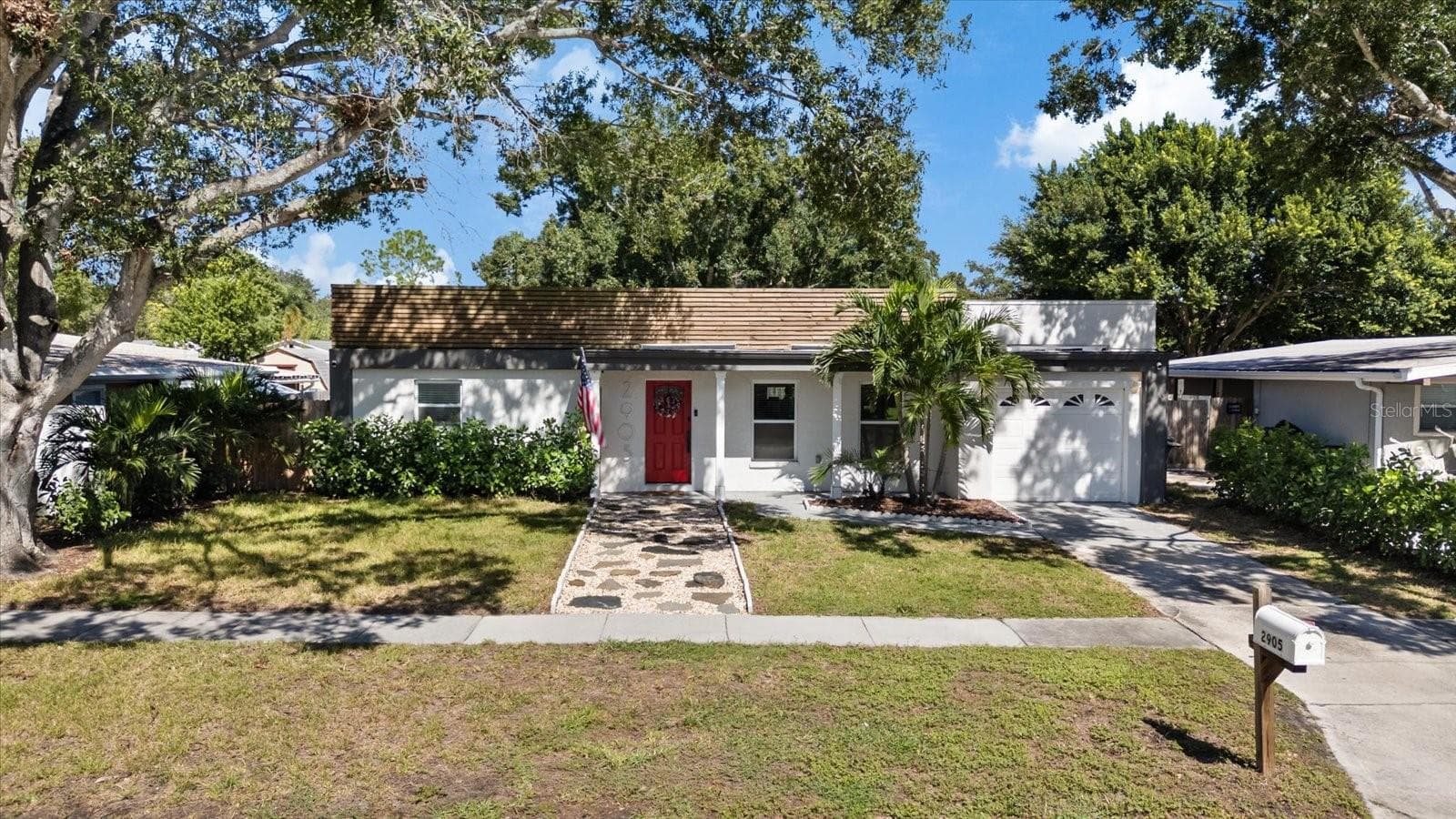 Single Family Residence at 2905 W PAXTON AVE, TAMPA, photo 2 of 39