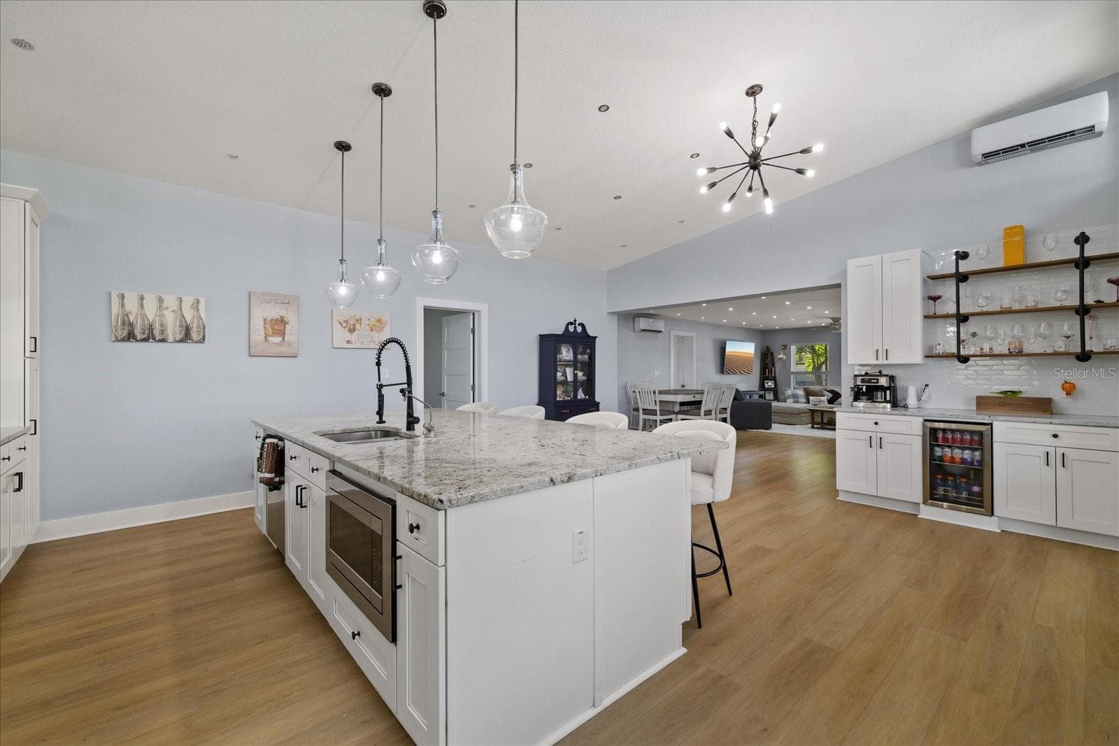 Single Family Residence at 2905 W PAXTON AVE, TAMPA, photo 13 of 39