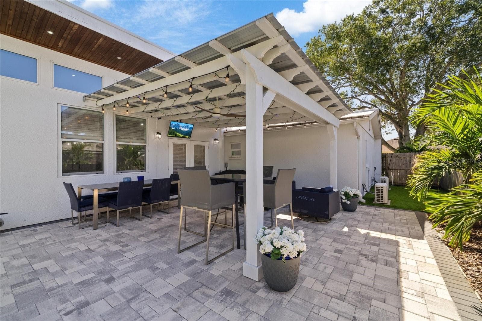 Single Family Residence at 2905 W PAXTON AVE, TAMPA, photo 35 of 39