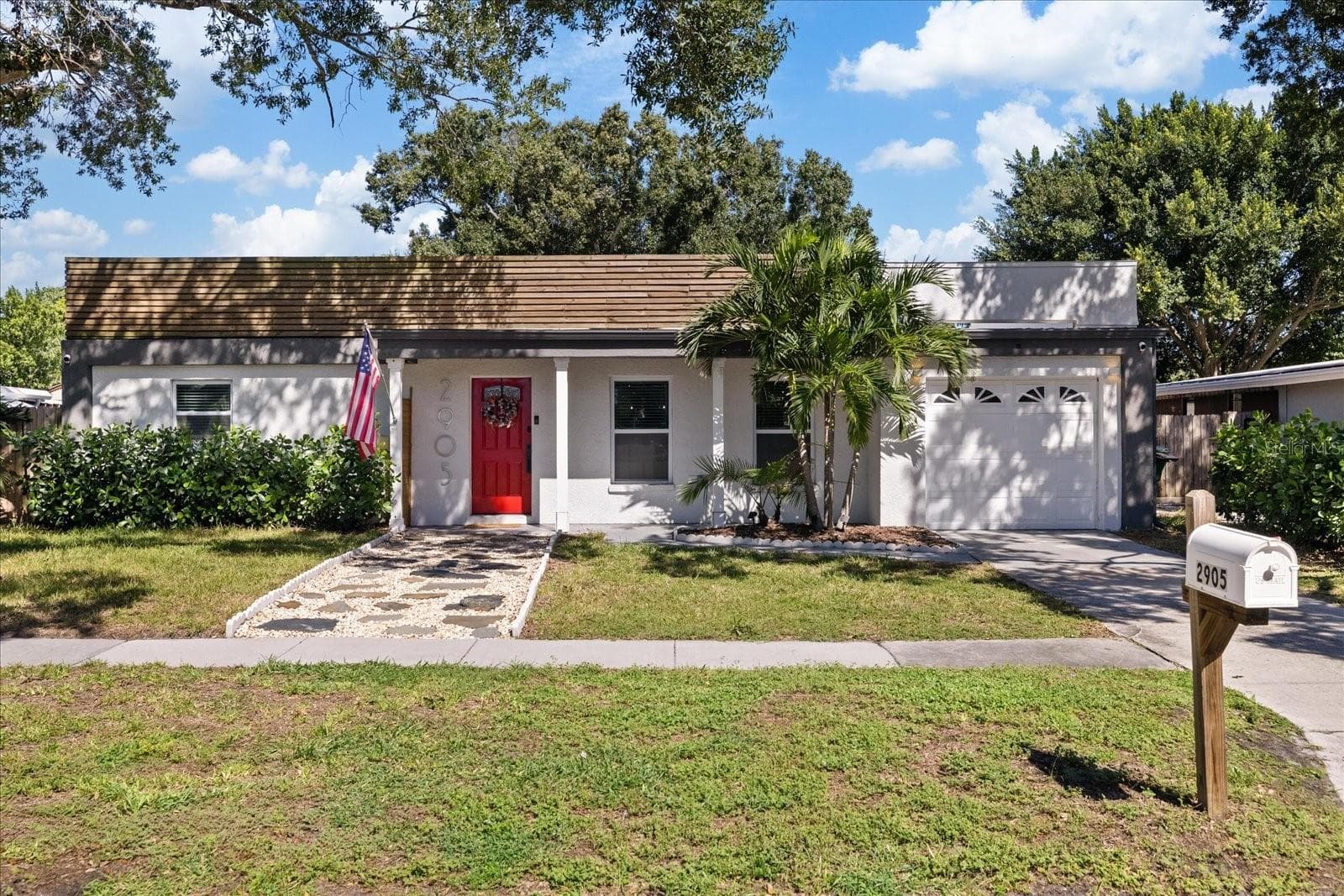 Single Family Residence at 2905 W PAXTON AVE, TAMPA, photo 36 of 39