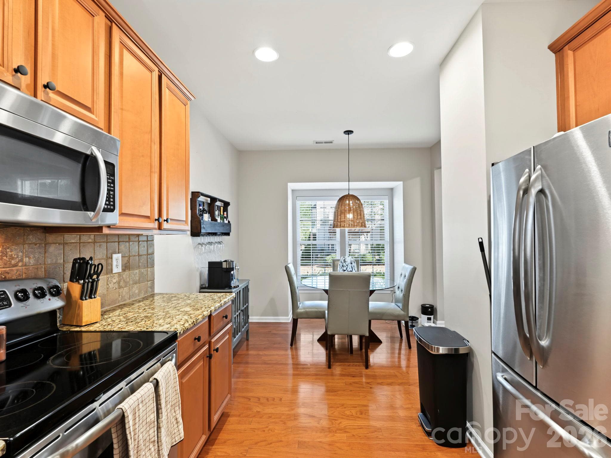 Townhouse at 5904 Union Pacific Avenue, Charlotte, photo 8 of 40