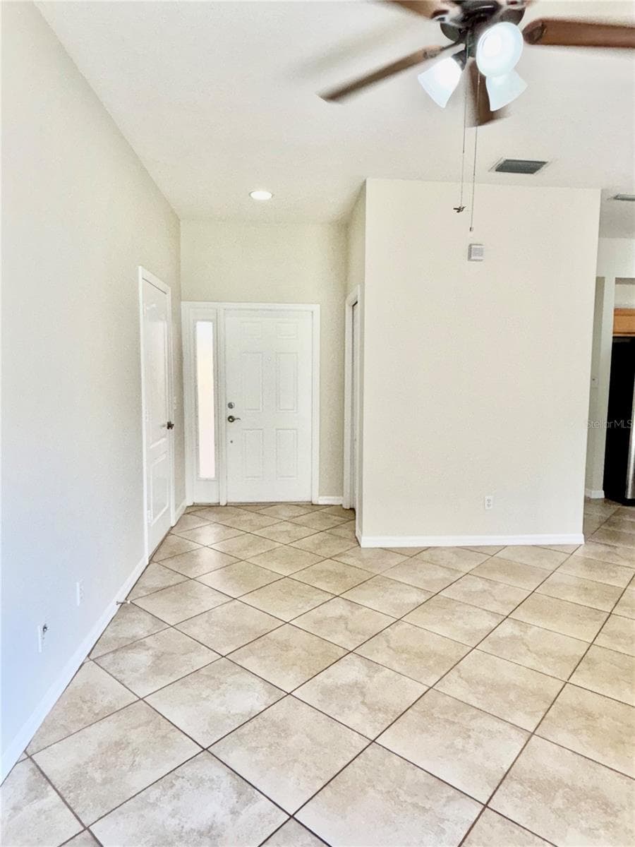 Entry View - 20304 OAK KEY CT, TAMPA